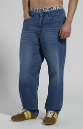 Men’s straight-leg jeans - Focus On Man | Bikkembergs