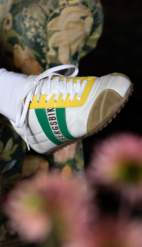 SPRING SALE