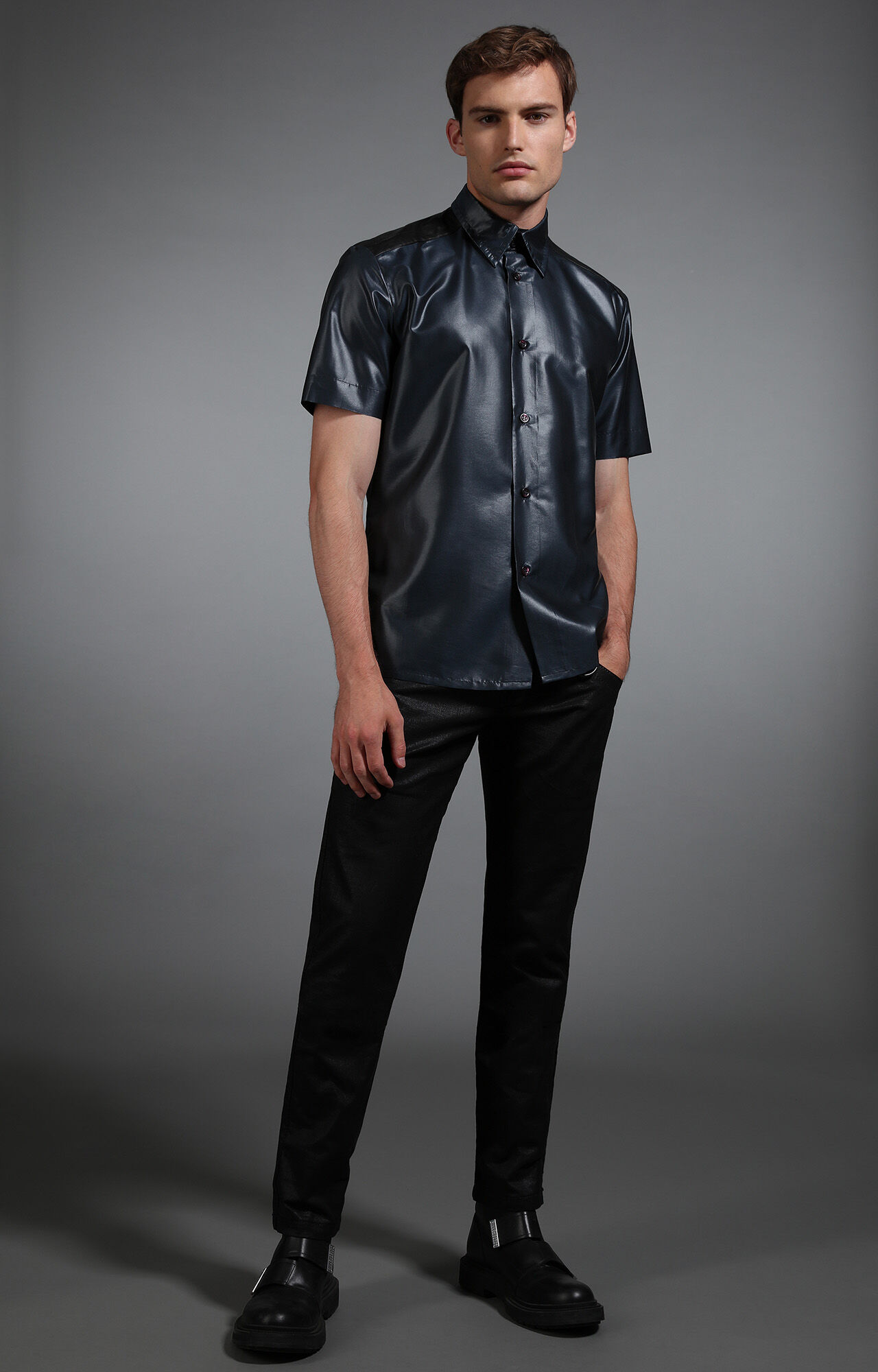 【美品】Dirk Bikkembergs 半袖ニット L ブラック イタリア製 美品】Dirk Bikkembergs 半袖ニット L ブラック イタリア製