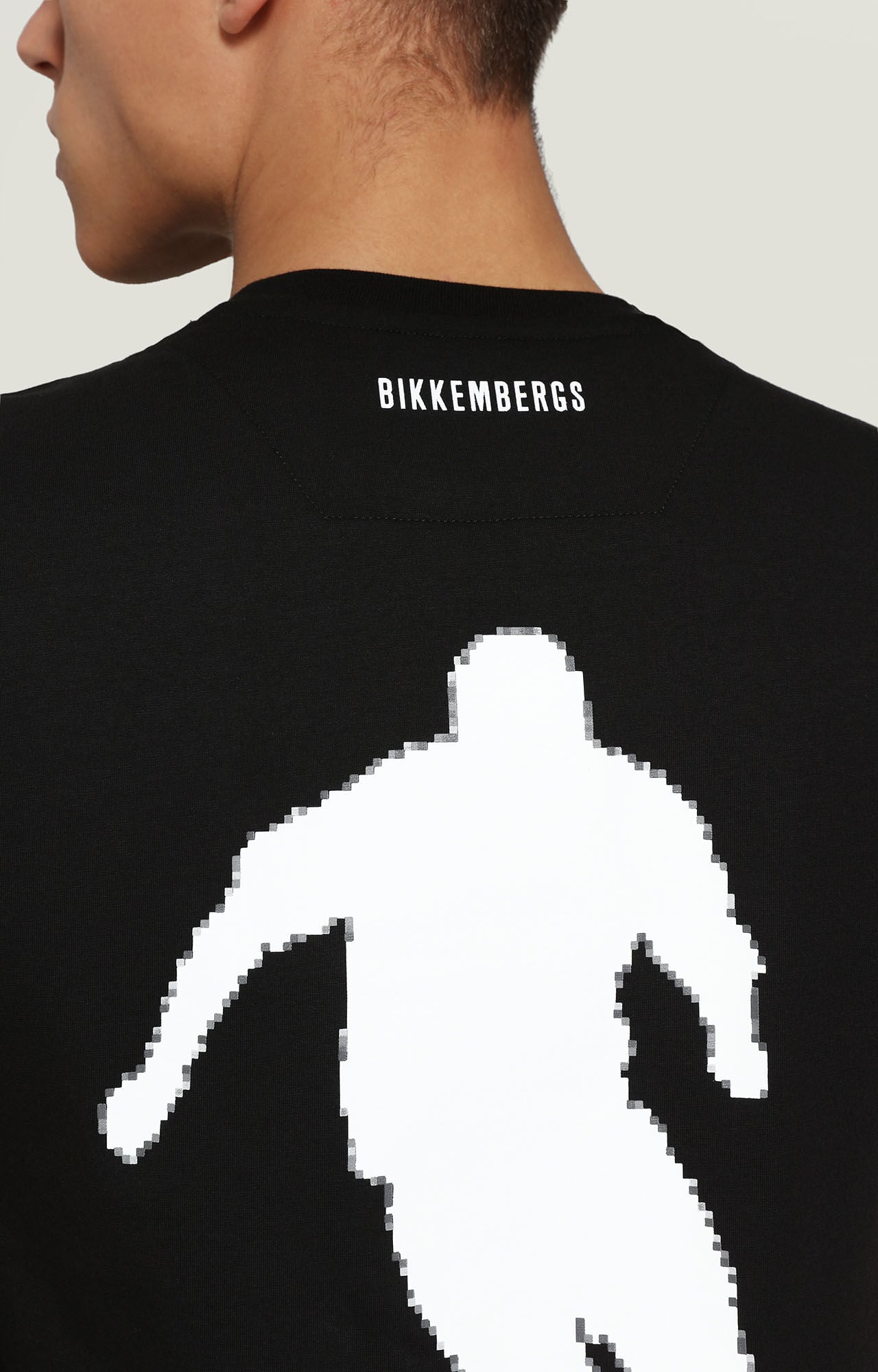 Men's T-shirt with pixel print - BLACK | Bikkembergs