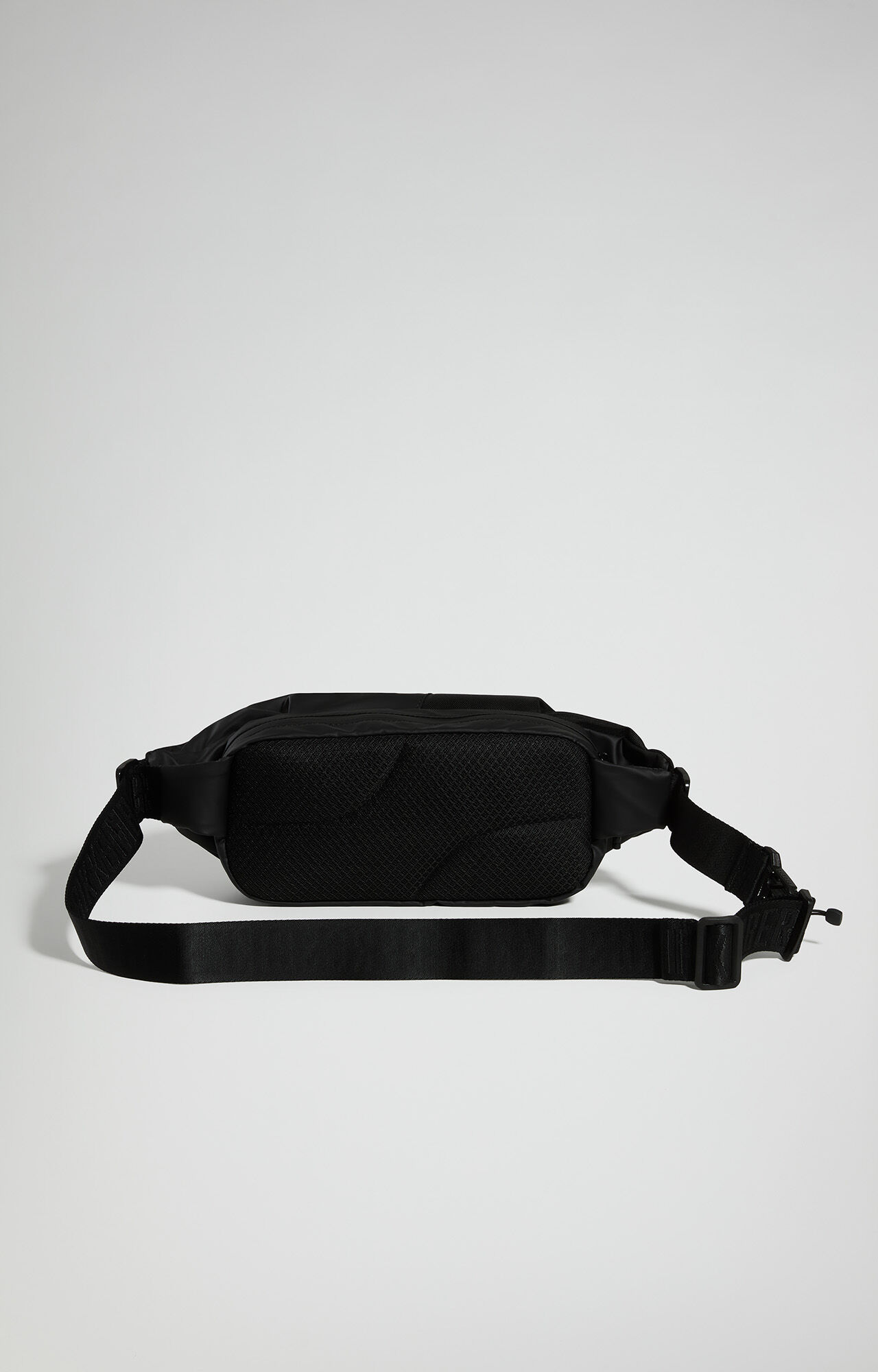 Men's Bags: crossbody bags and travel bags | Bikkembergs