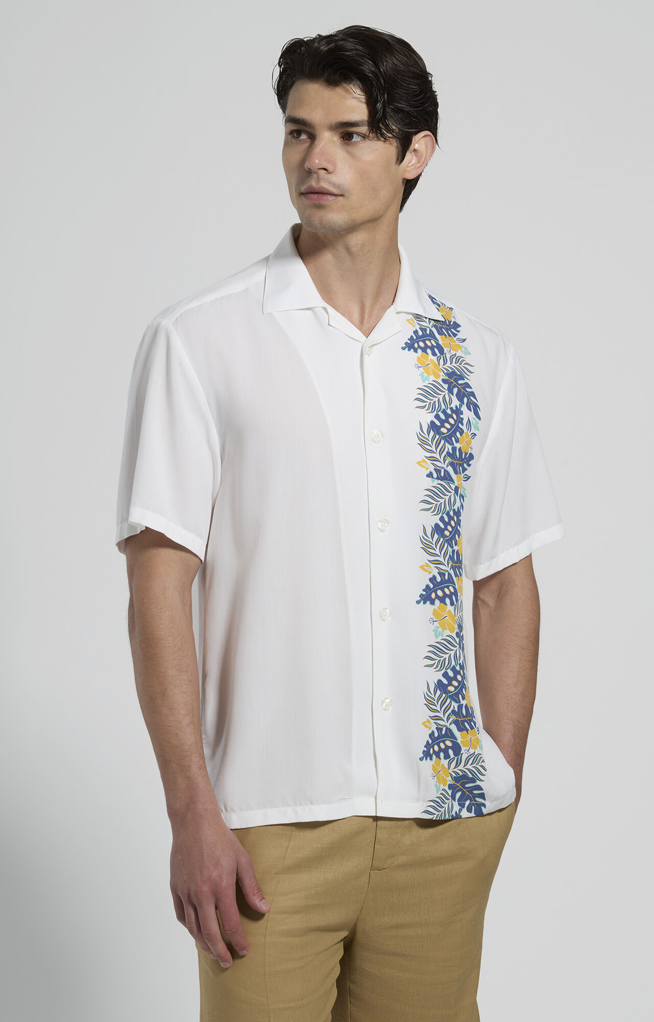 Men's shirts: linen shirts and poplin shirts | Bikkembergs
