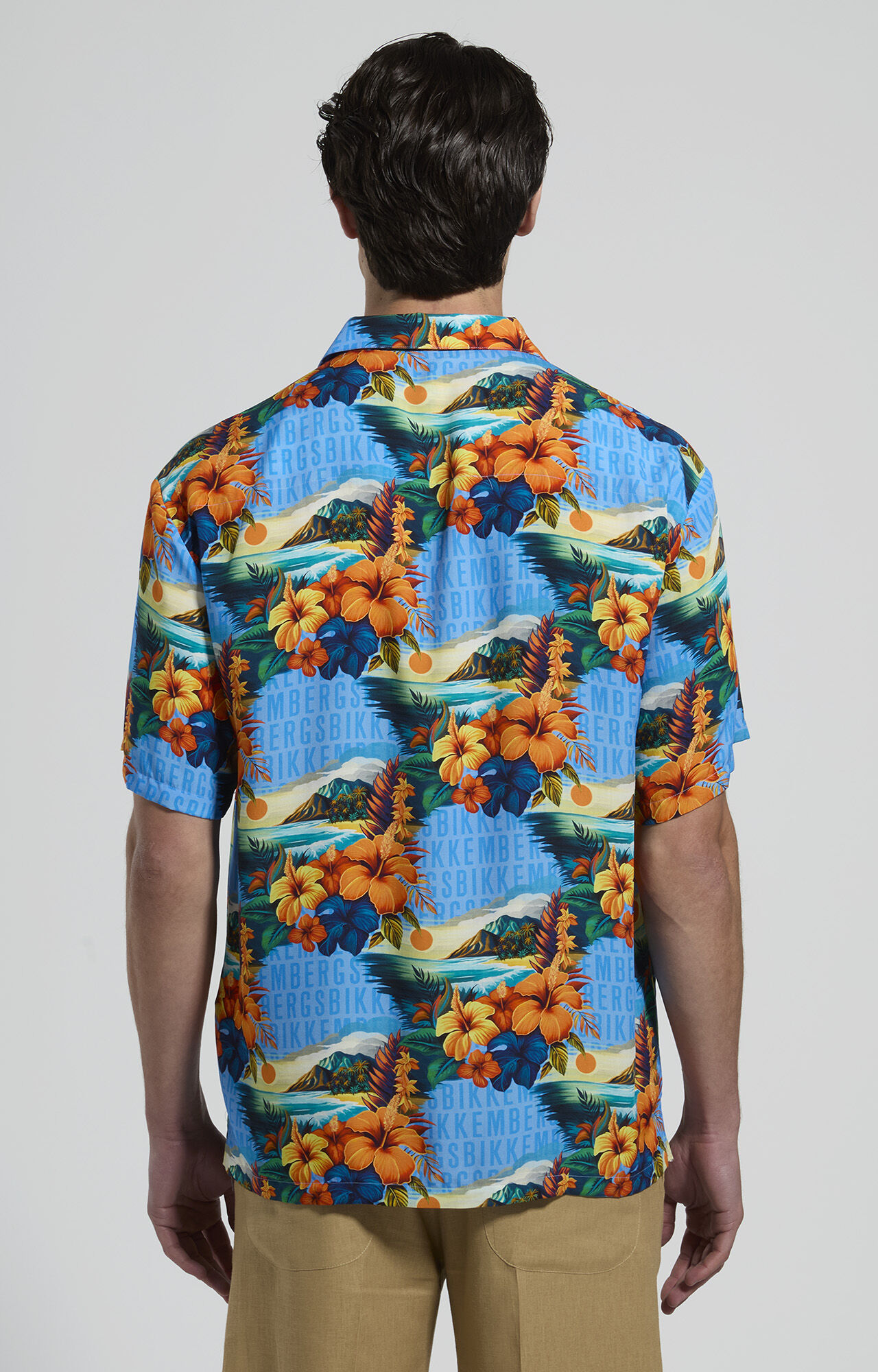 Men's shirts: linen shirts and poplin shirts | Bikkembergs