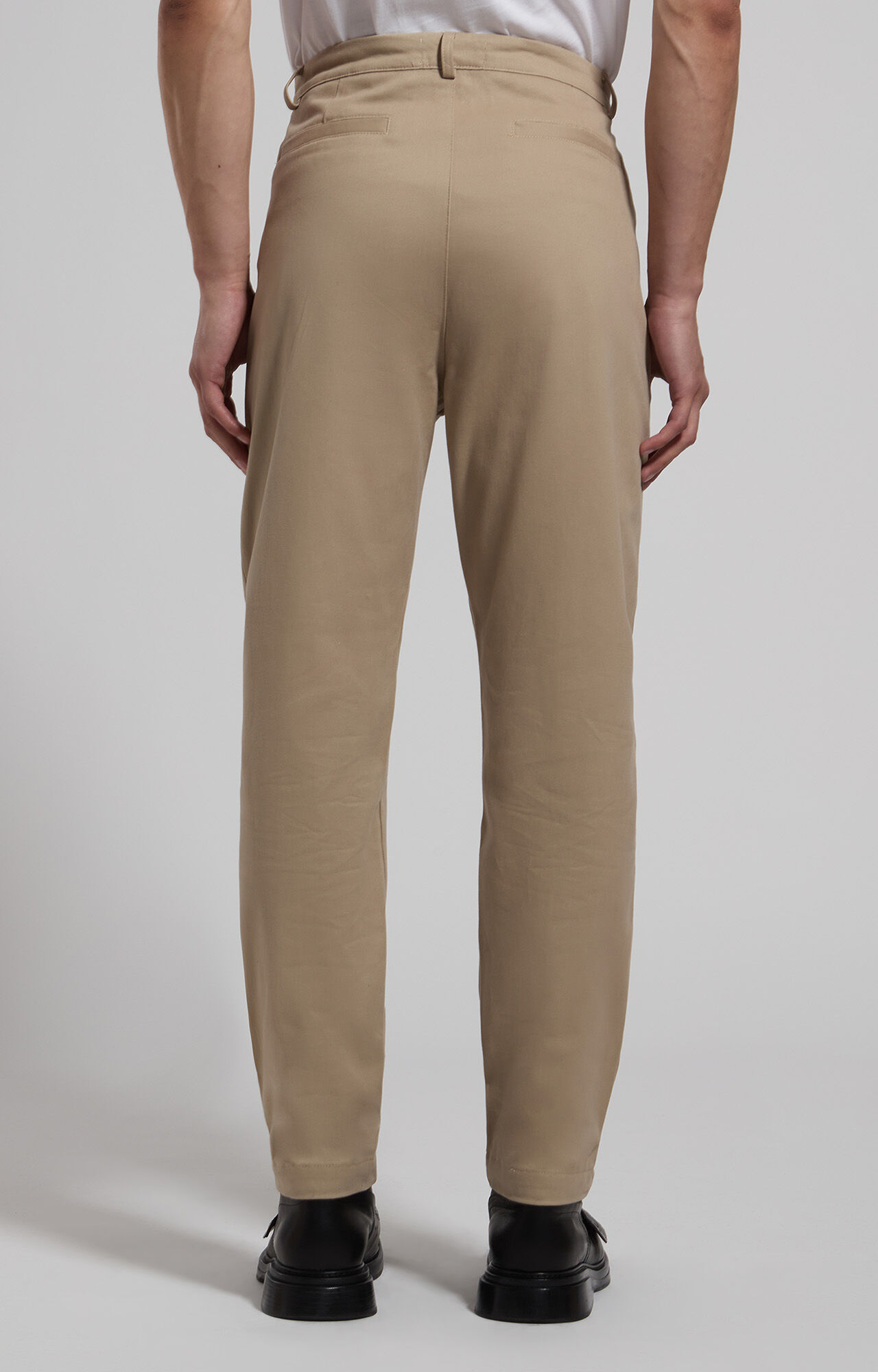 Men's pants: elegant and sports trousers | Bikkembergs