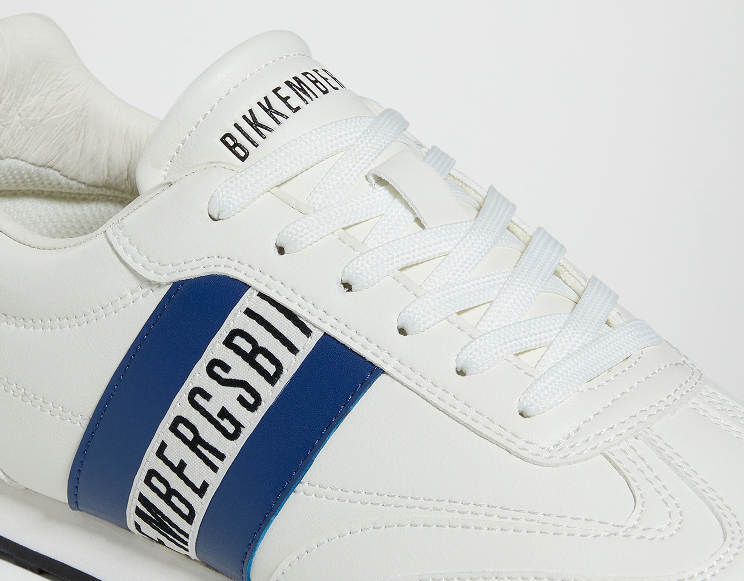 Men s trainers sports shoes leather trainers Bikkembergs