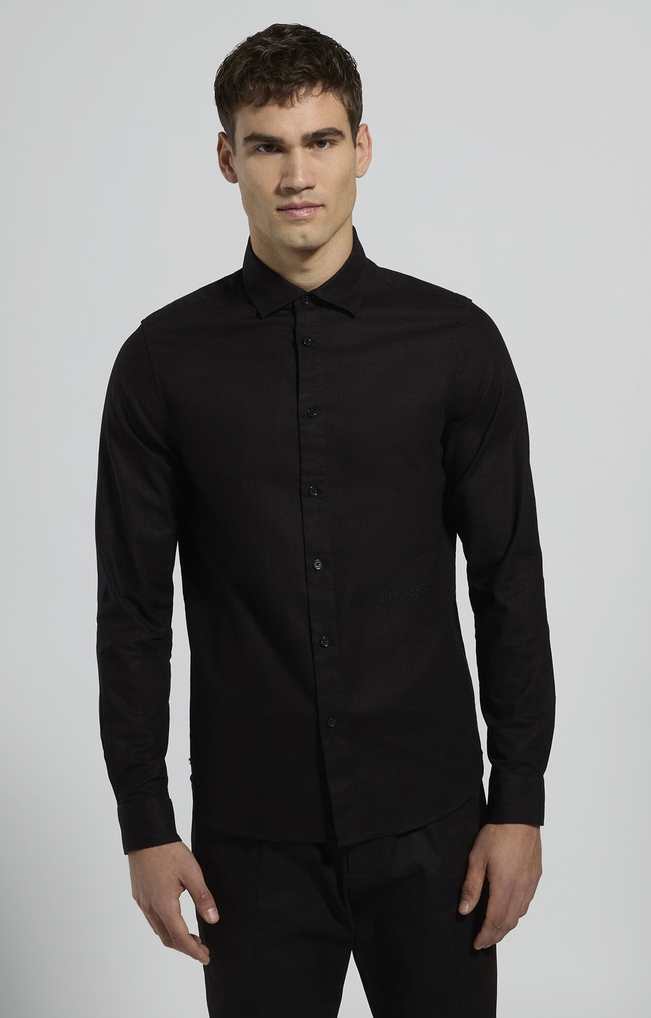 Men's shirts: linen shirts and poplin shirts | Bikkembergs