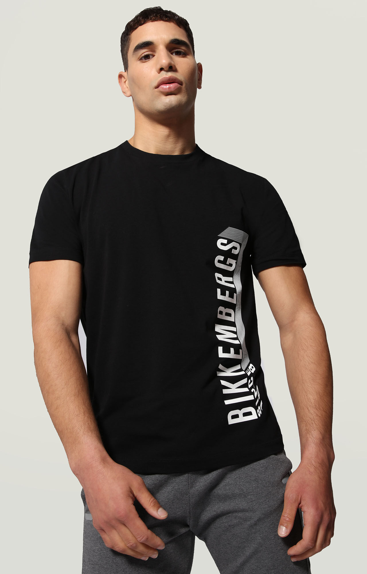 Men s Black T shirt with rubber print Bikkembergs