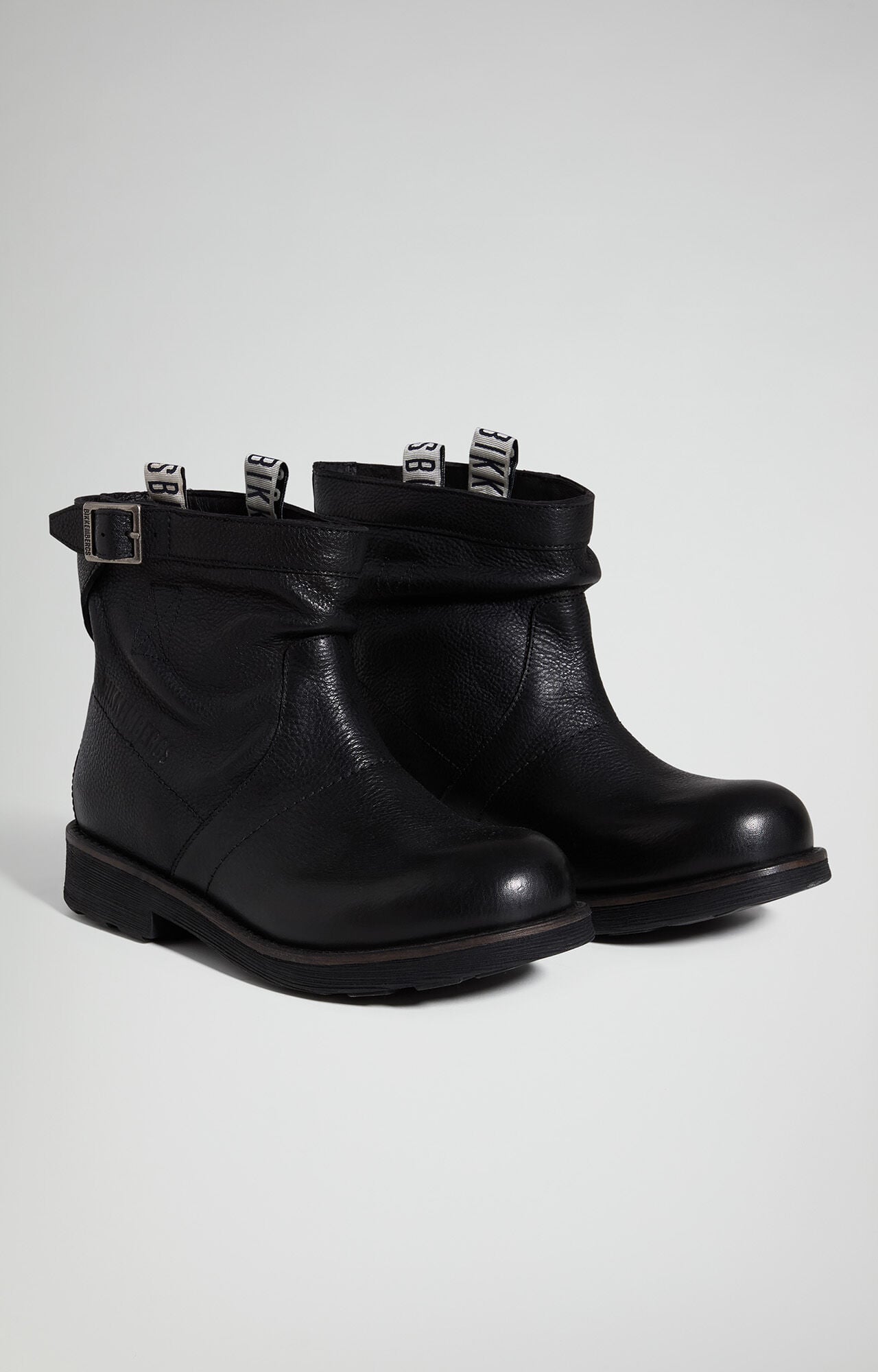 Women's shoes: trainers, sandals, boots | Bikkembergs