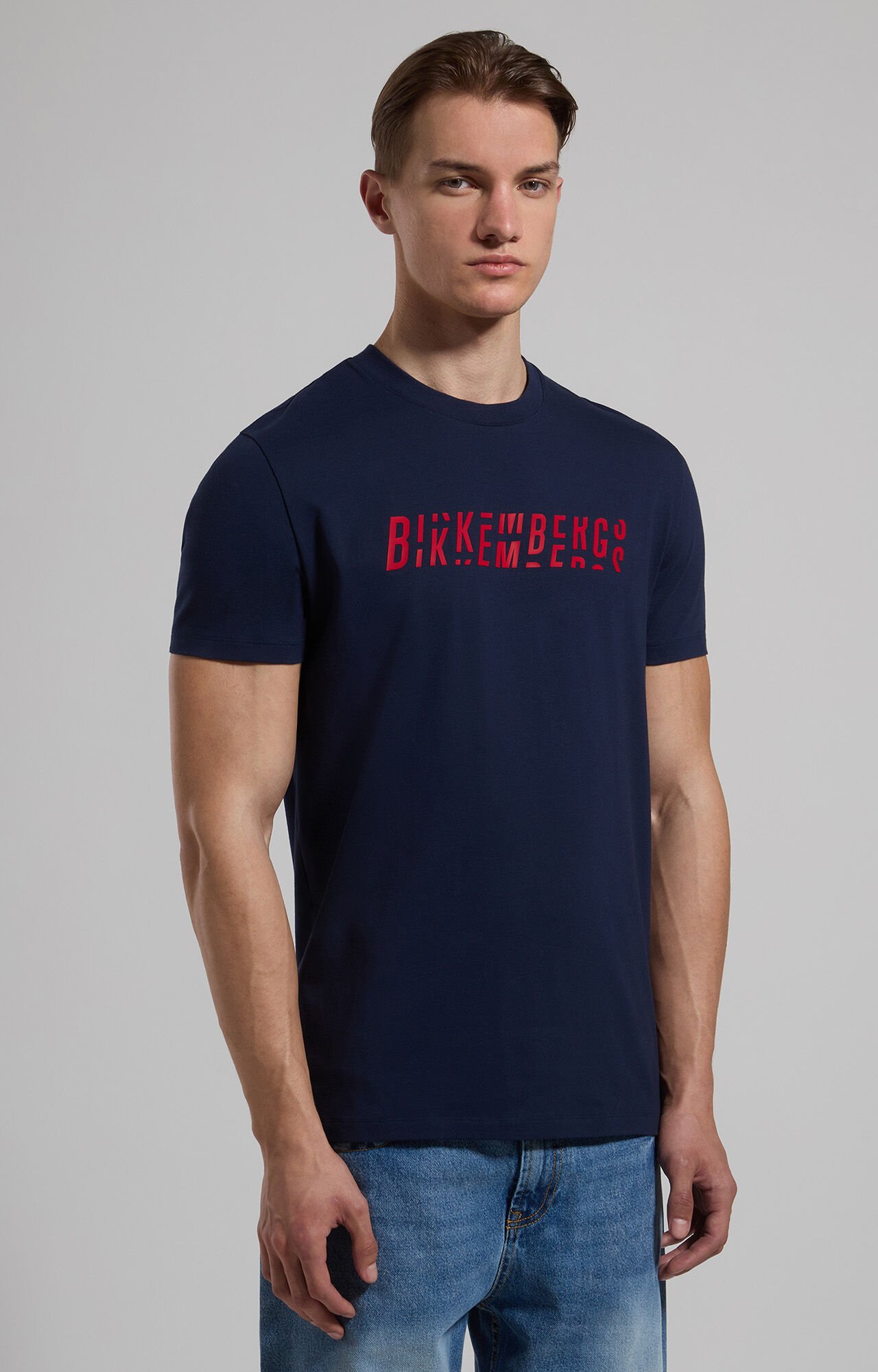 Slim fit men's T-shirt with deconstructed logo | Bikkembergs