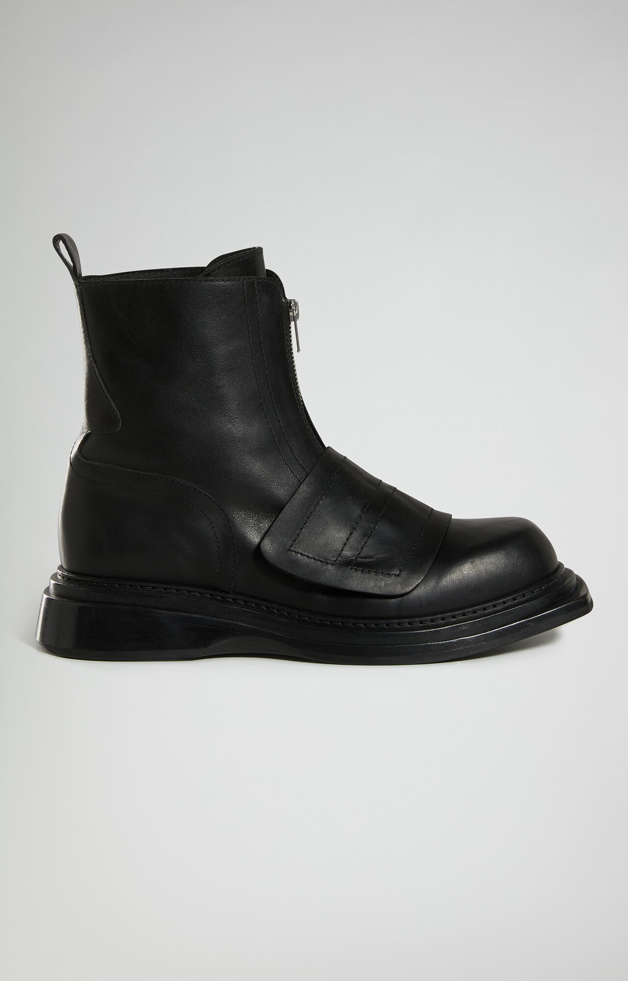 Men's Shoes: ankle boots, trainers and slides | Bikkembergs