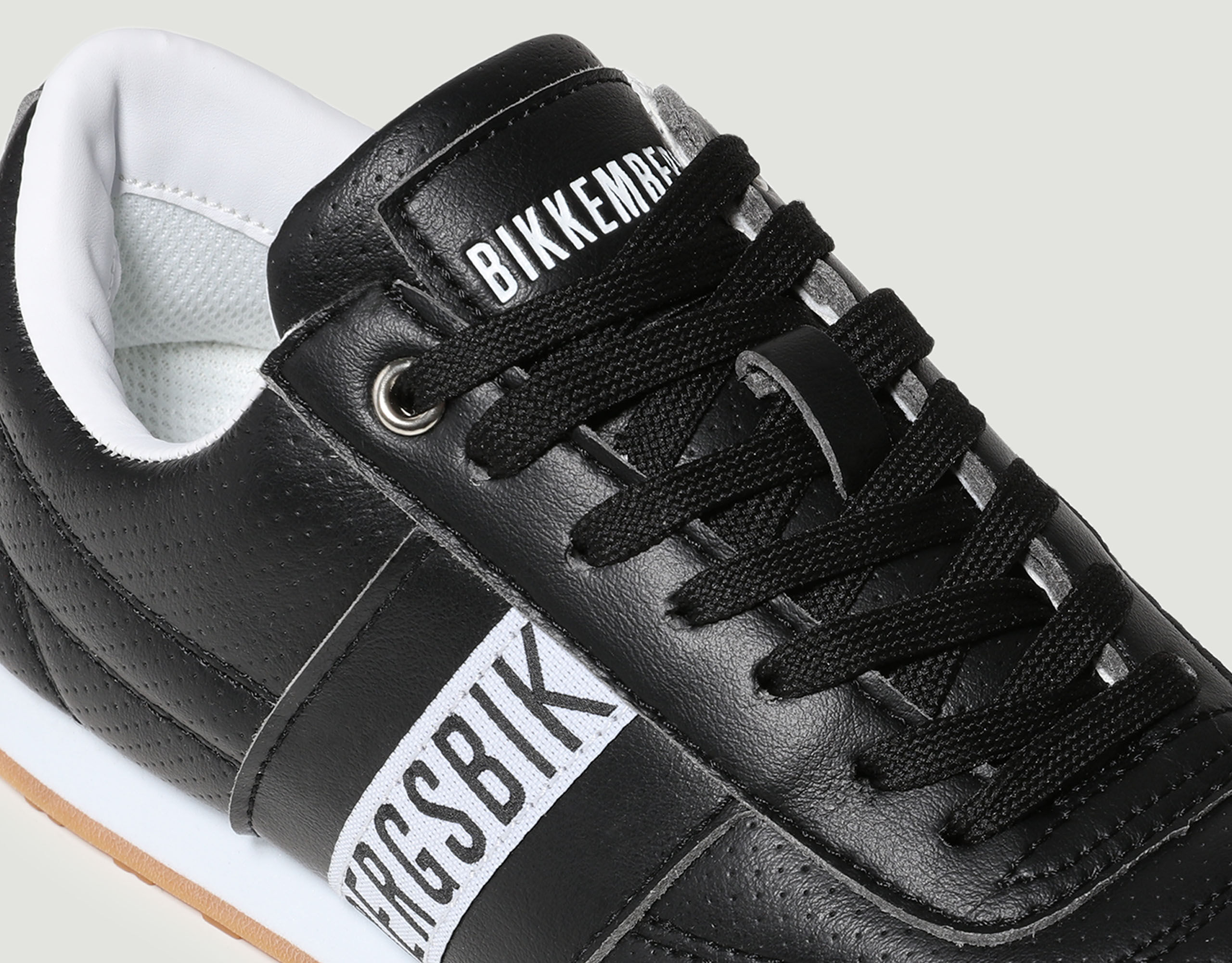 Women s trainers sports shoes leather trainers Bikkembergs