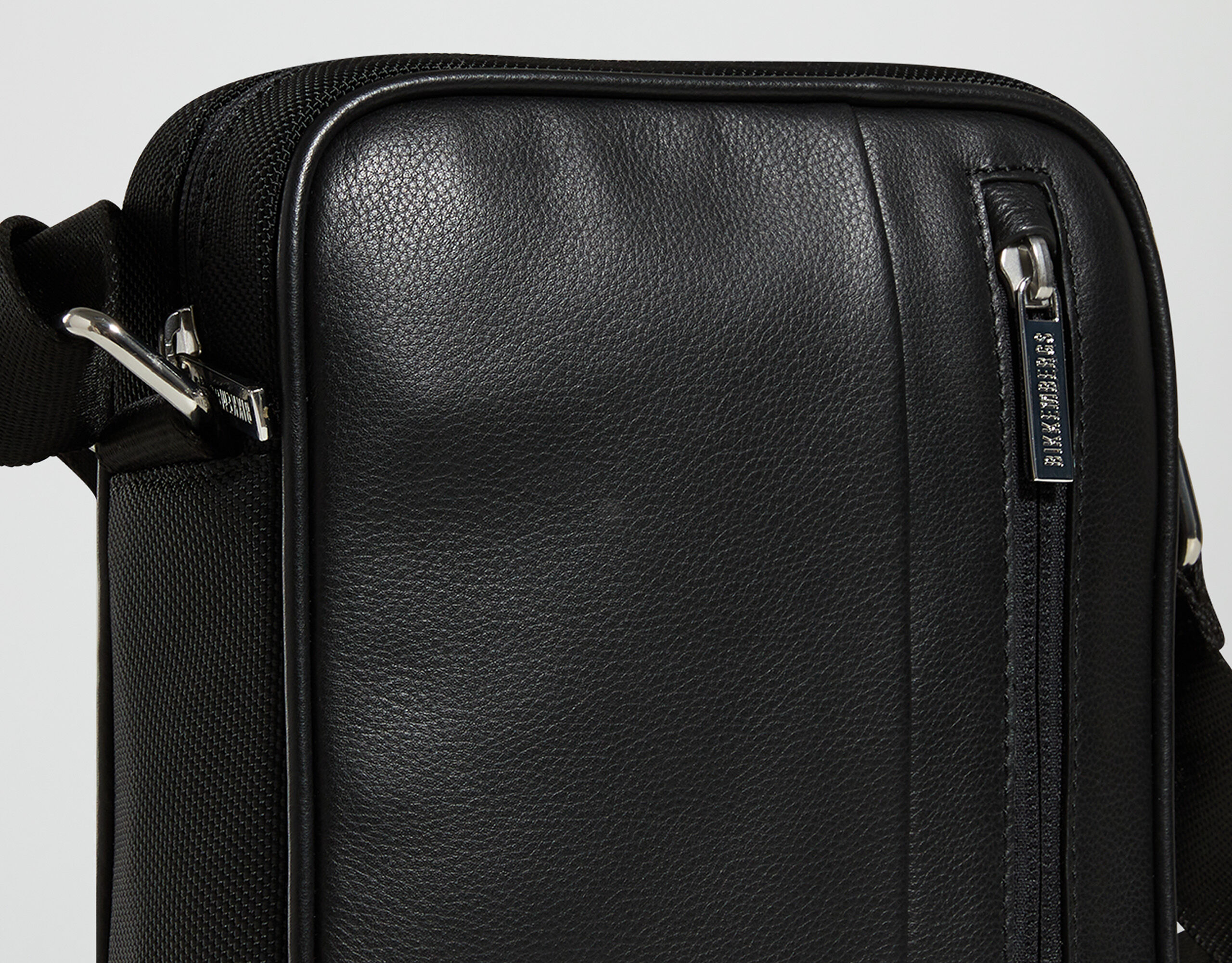 BIKKEMBERGS バックパック Men's Bags: crossbody bags and travel bags | Bikkembergs