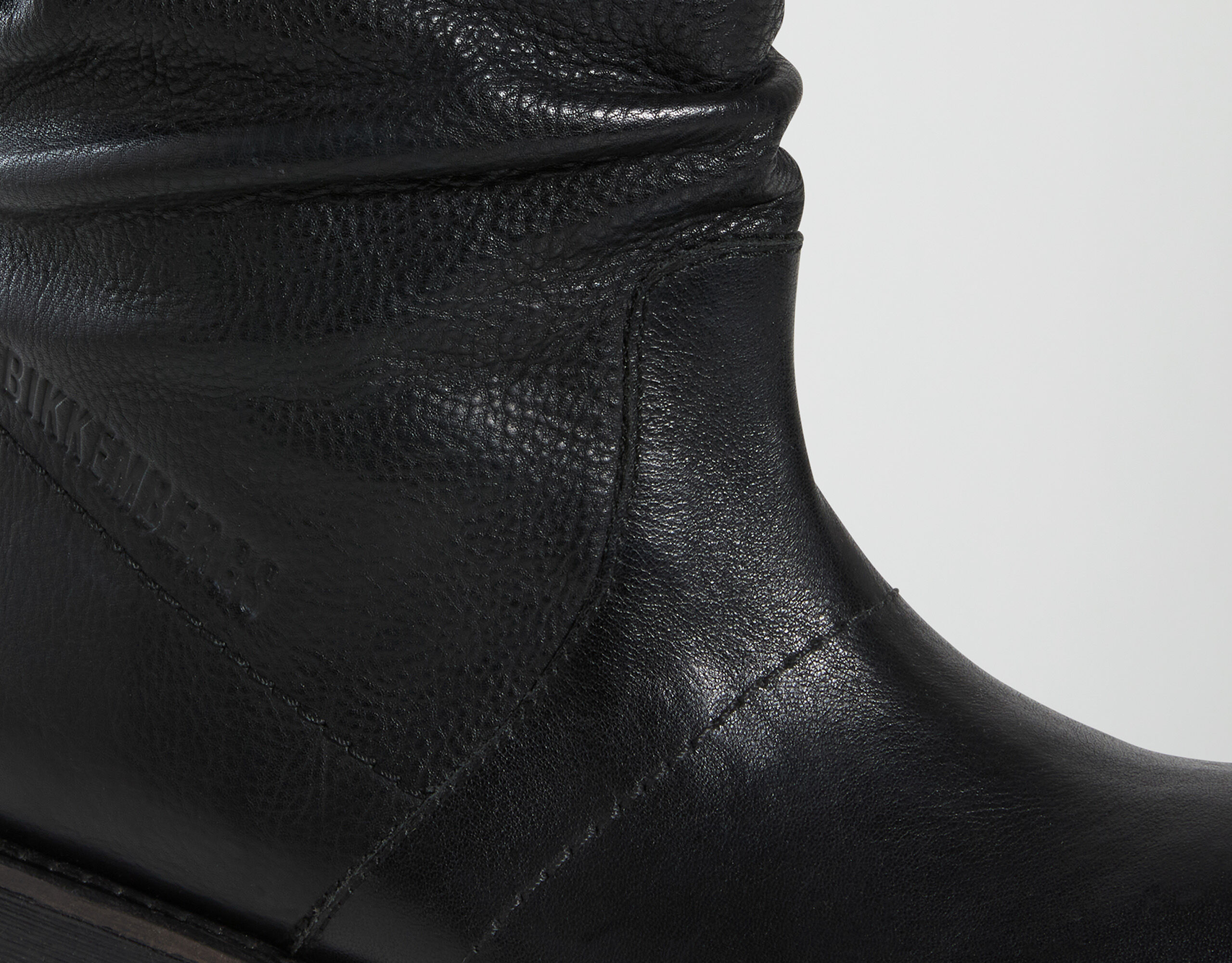Women's shoes and accessories: trainers, bags | Bikkembergs