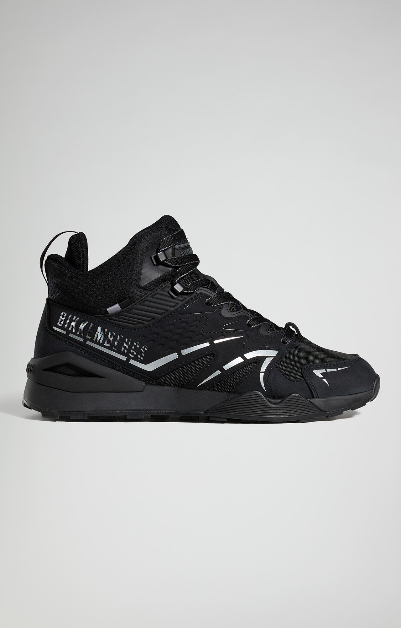Men's trainers: sports shoes & leather trainers | Bikkembergs