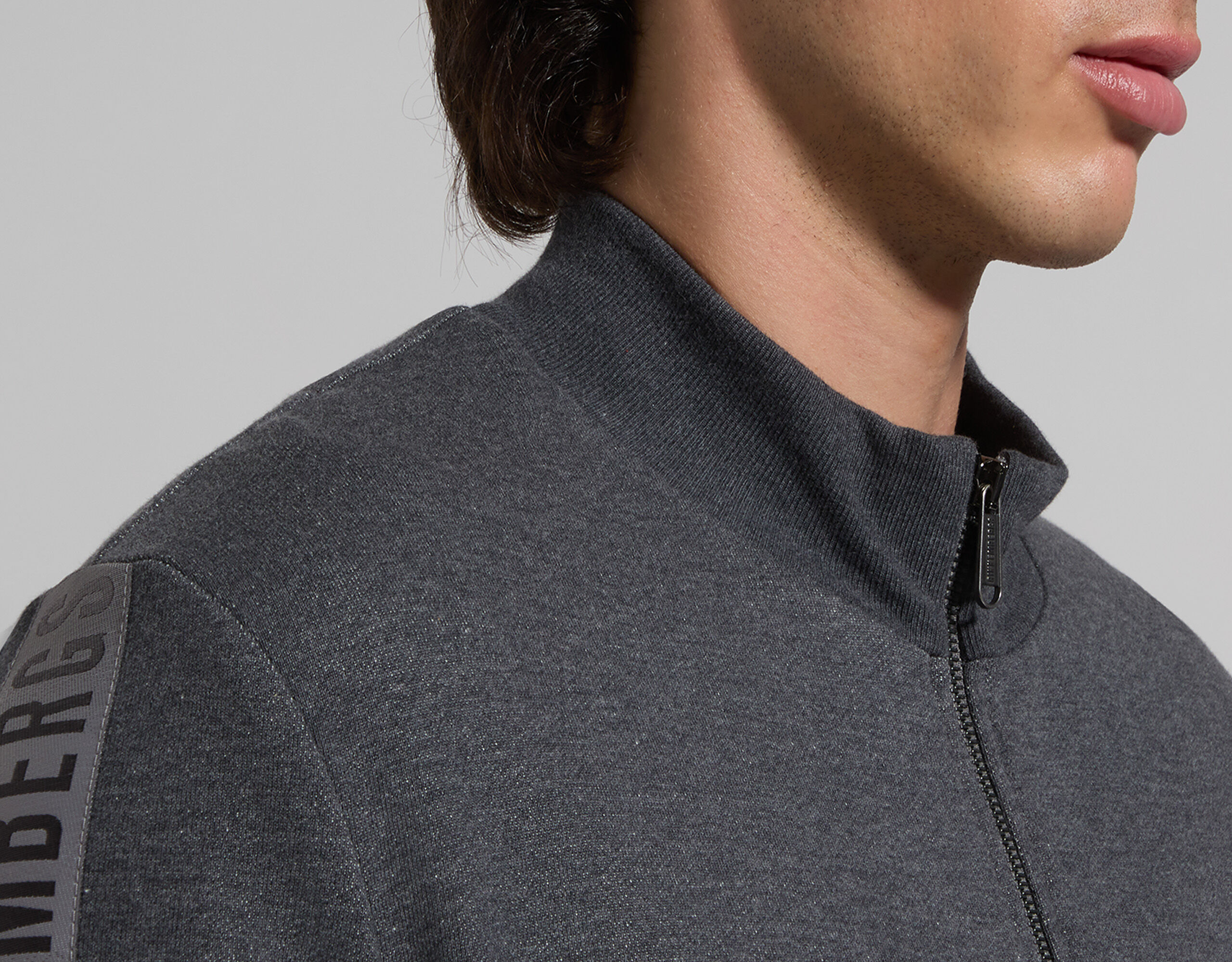 Men's sweaters: with hood, zip, crew neck | Bikkembergs