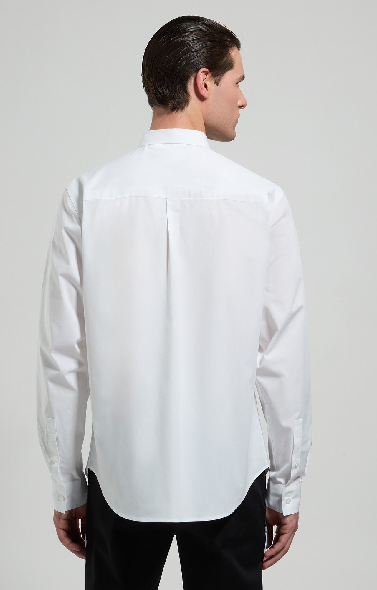 Men's shirts: linen shirts and poplin shirts | Bikkembergs