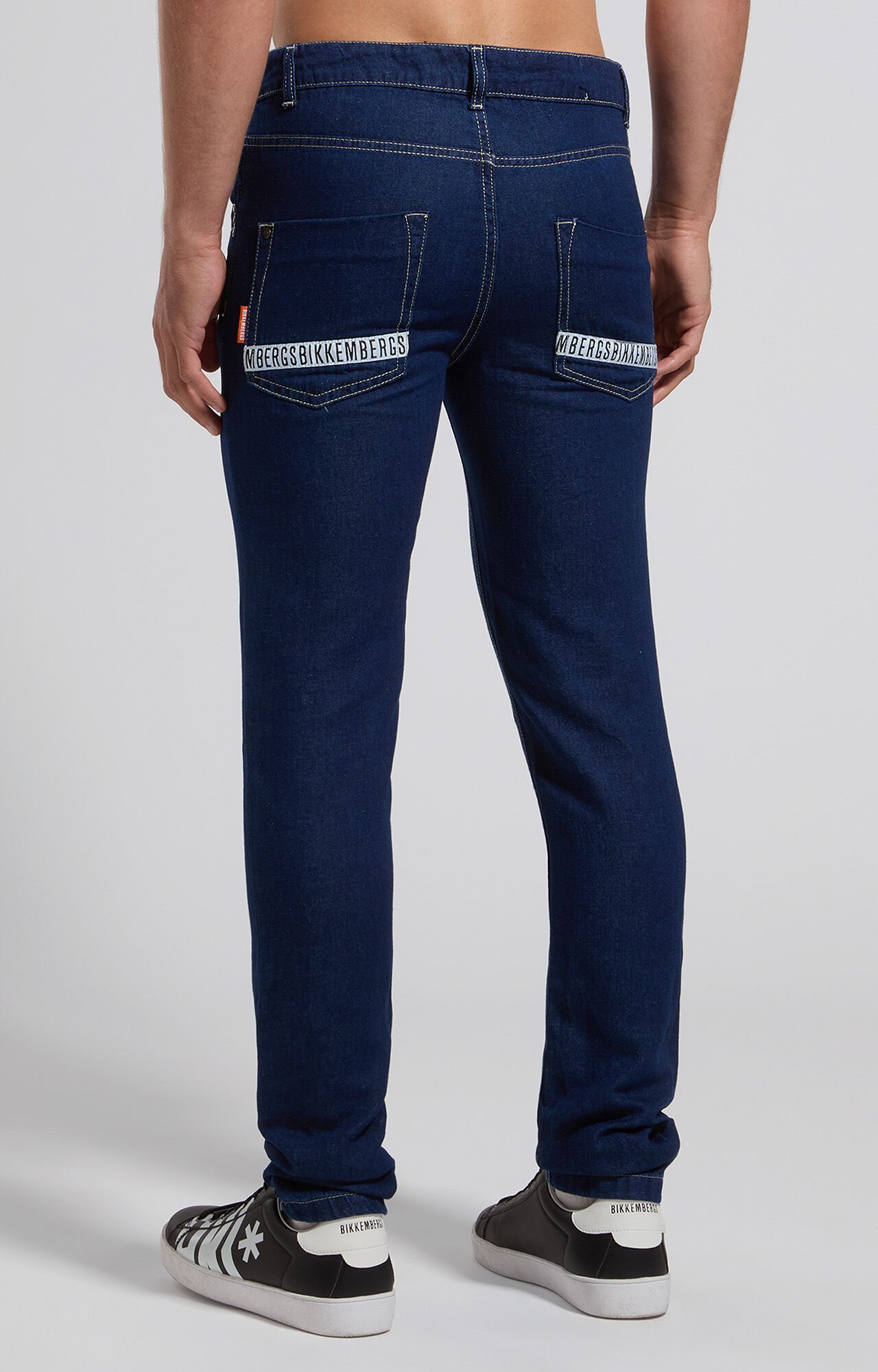 Men's Jeans slim fit, regular fit & denim shorts | Bikkembergs