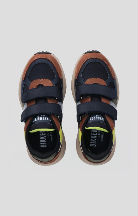 Low-top sneaker with front lacing and a sporty design, MULTICOLOR, hi-res-1
