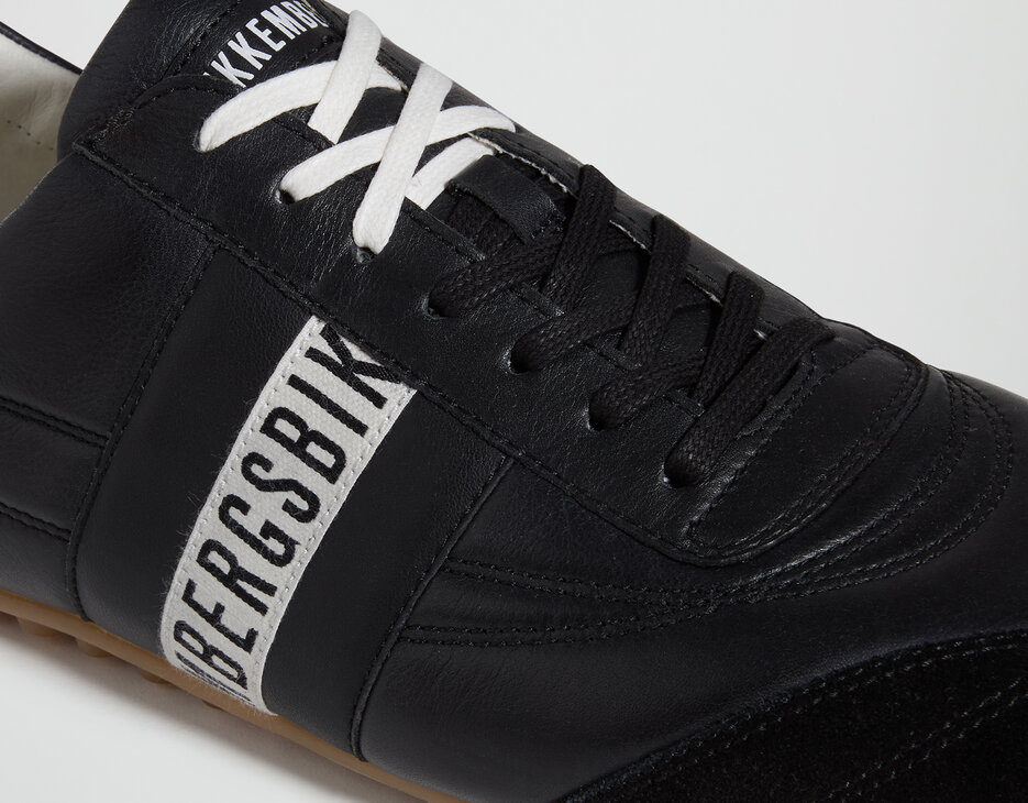 Men's Soccer M sneakers with double laces, BLACK, hi-res-1