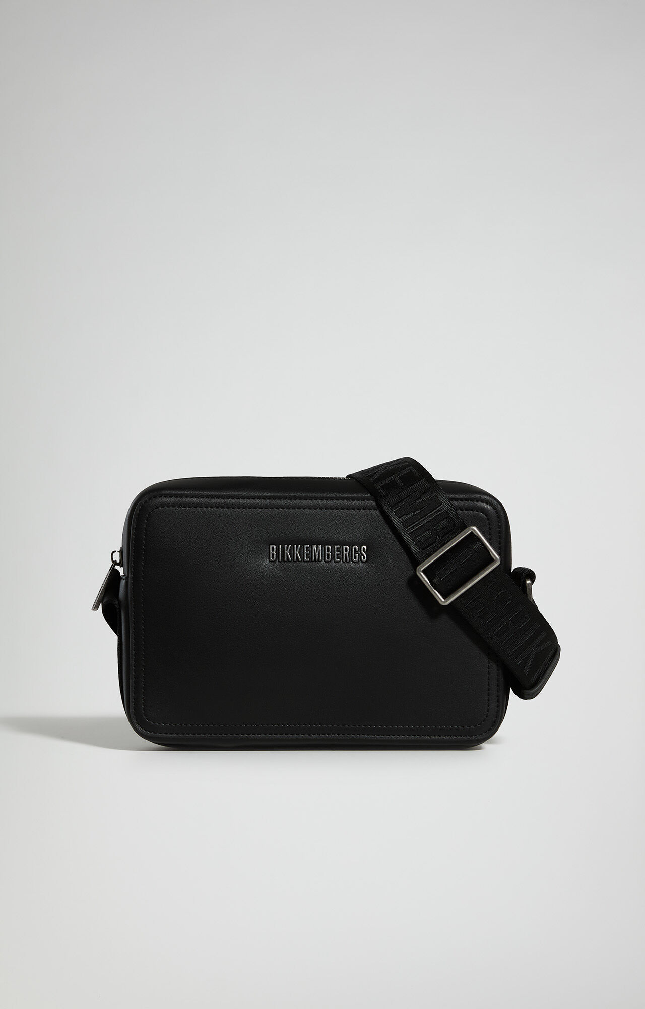 Women's bags: leather handbags, shoulder bags | Bikkembergs
