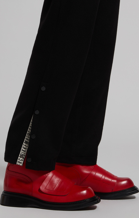 Men’s trousers in wool flannel, BLACK, hi-res-1