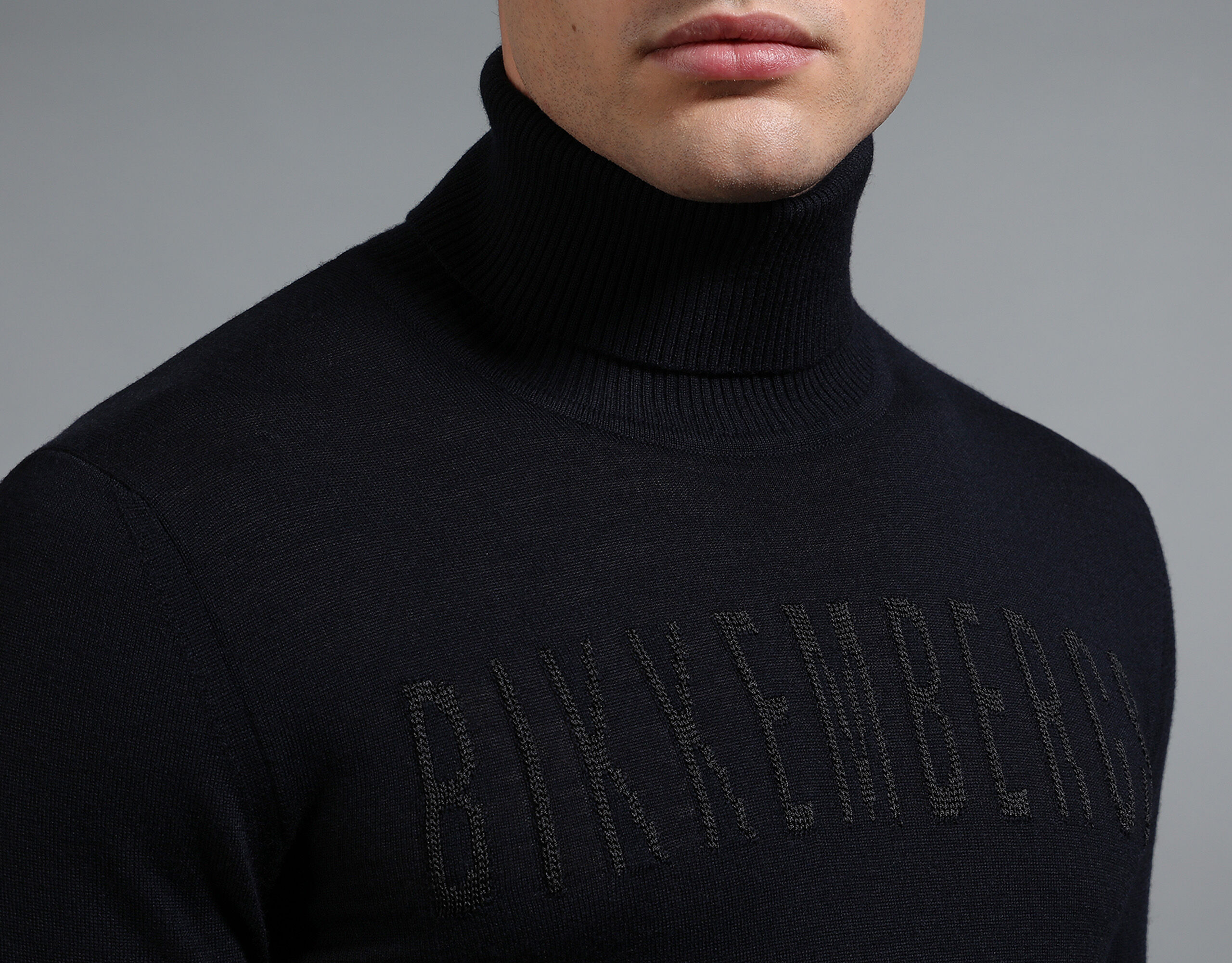 Blue Men's navy turtleneck sweater | Bikkembergs