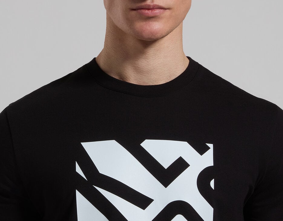 Slim fit T-shirt with close-up logo print, BLACK Slim fit T-shirt with close-up logo print, BLACK, hi-res-1