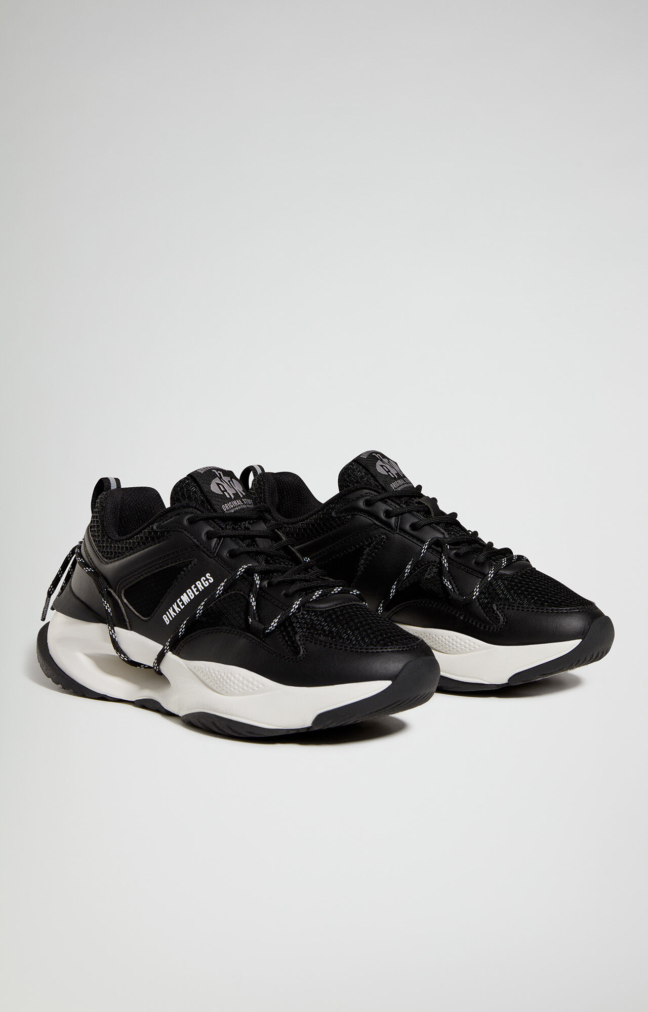 Men s trainers sports shoes leather trainers Bikkembergs