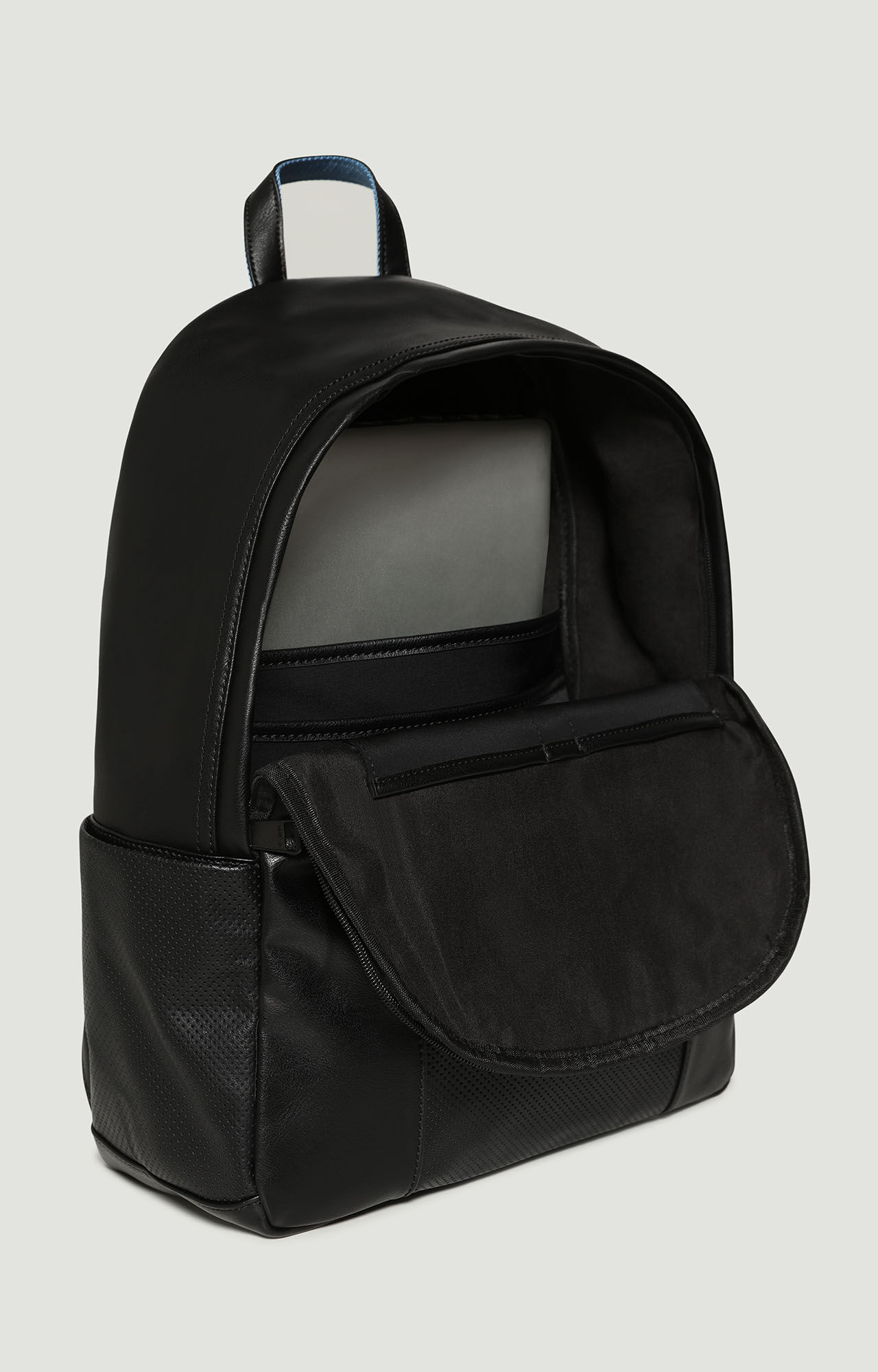 alo stow backpack