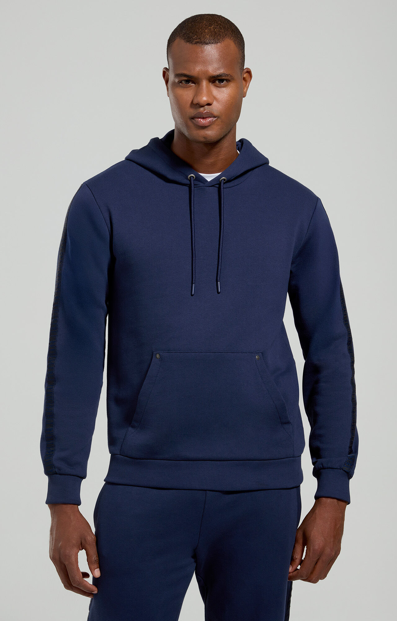 Men's sweaters: with hood, zip, crew neck | Bikkembergs