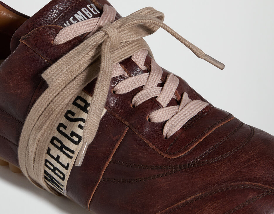 Women's Soccer W distressed leather sneakers, BROWN, hi-res-1