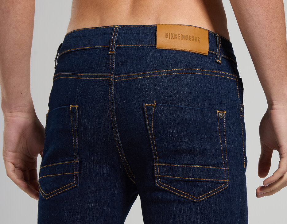 Slim fit men's jeans with logo in back, L1 RINSE BLUE DENIM Slim fit men's jeans with logo in back, L1 RINSE BLUE DENIM, hi-res-1