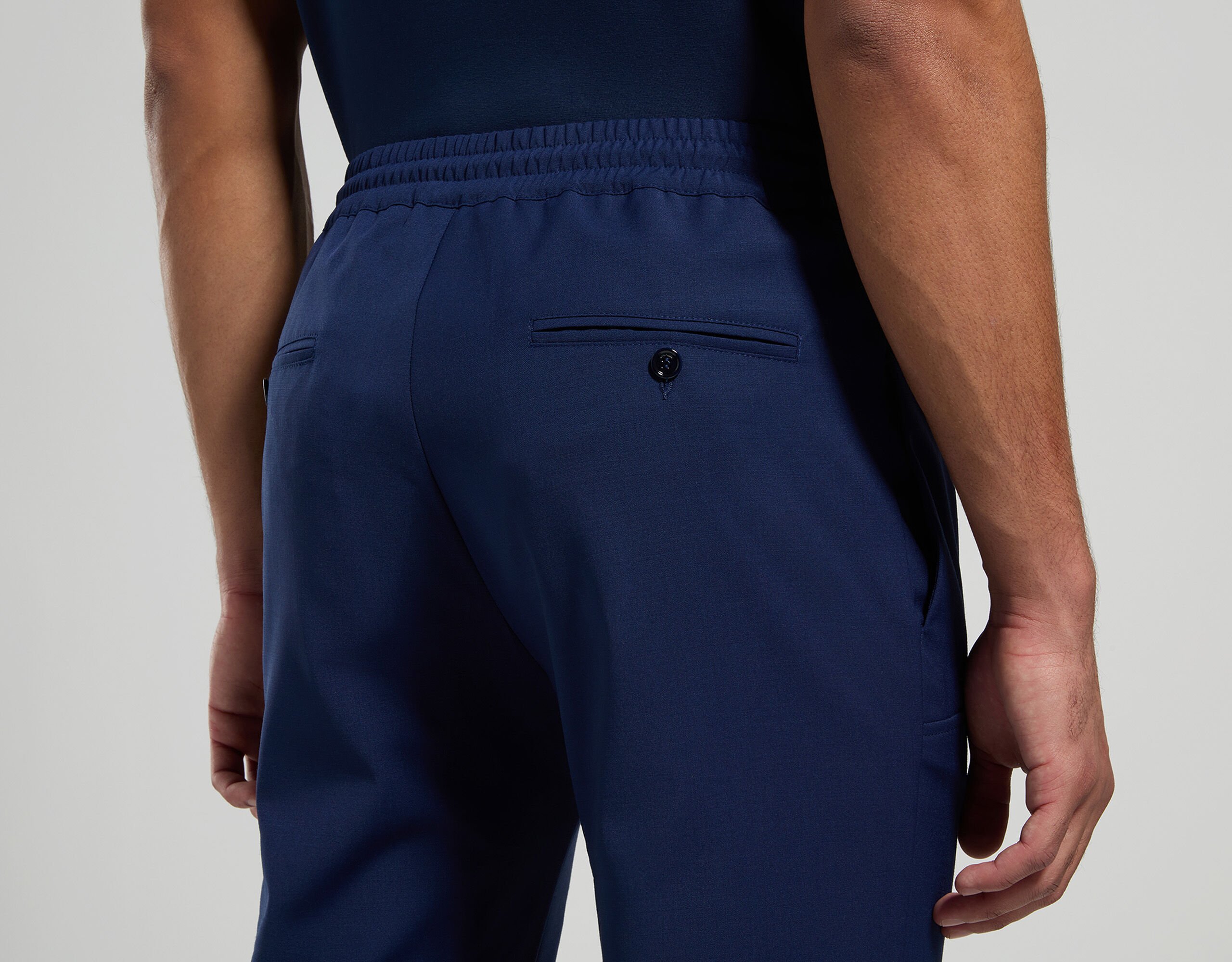 Men's pants: elegant and sports trousers | Bikkembergs