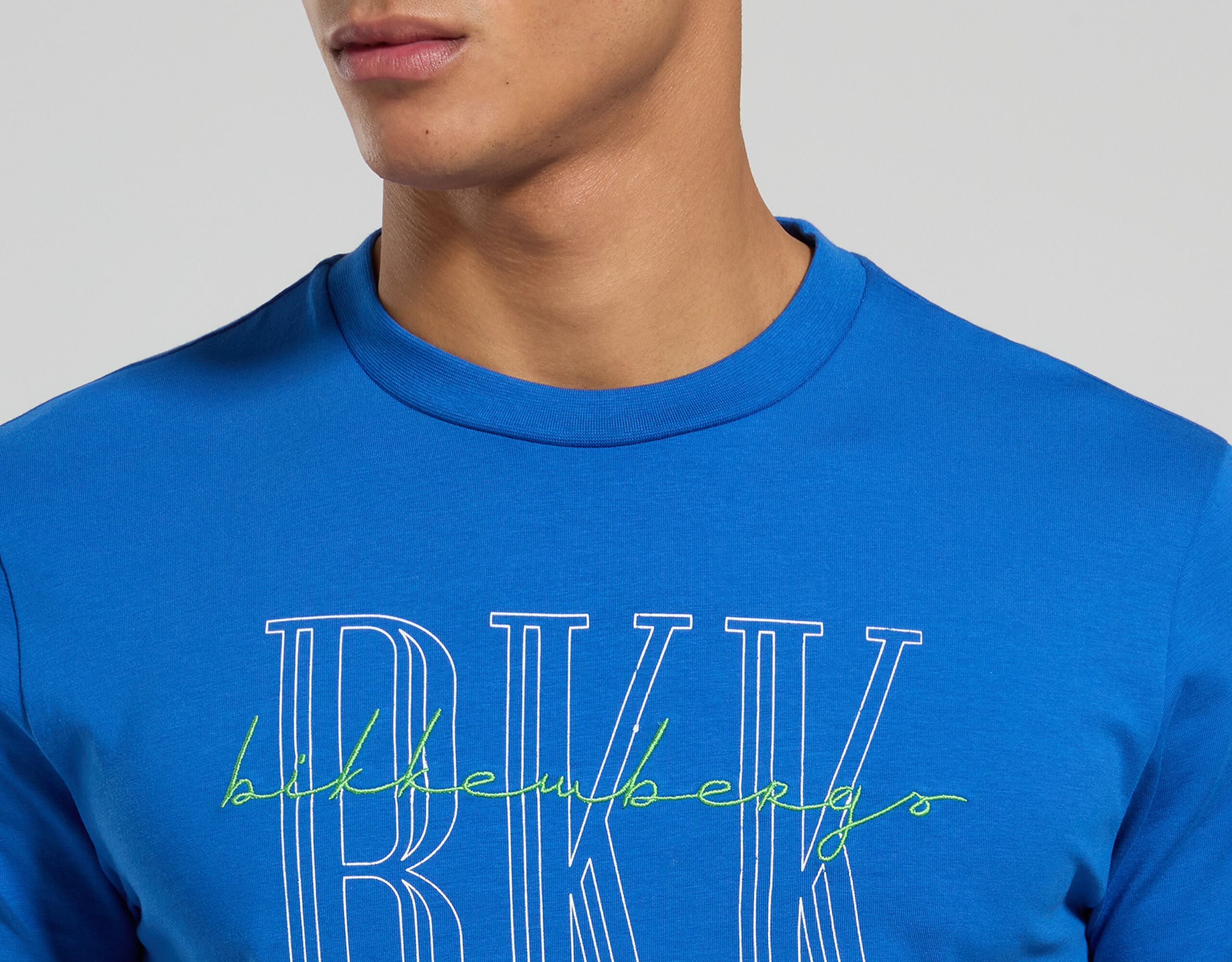 T-shirts for men, short and long sleeves | Bikkembergs