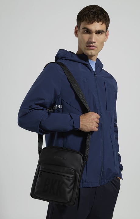 Robert men&rsquo;s messenger bag, BLACK, hi-res-1