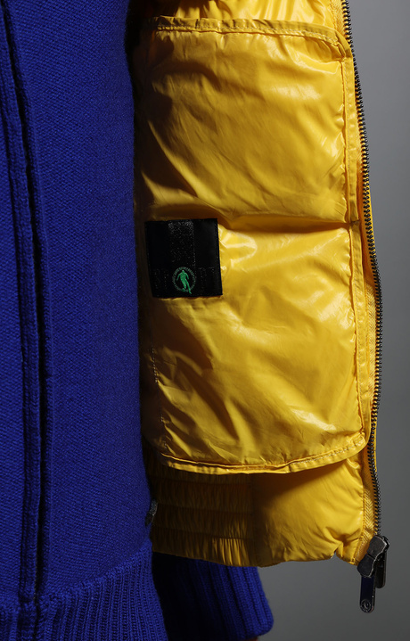 Men's sleeveless yellow down jacket, YELLOW, hi-res-1