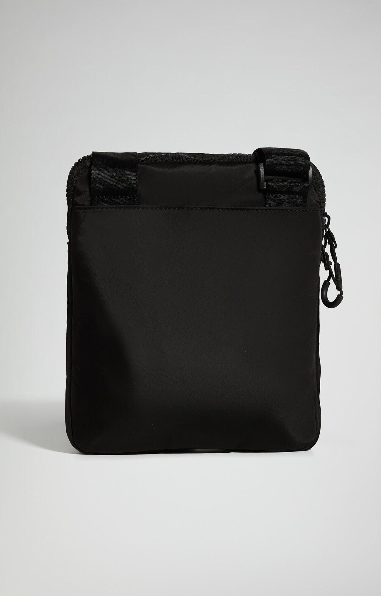 Men's Bags: crossbody bags and travel bags | Bikkembergs