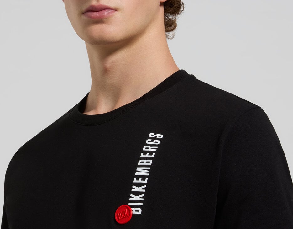 Slim fit men’s T-shirt, BLACK Slim fit men’s T-shirt, BLACK, hi-res-1