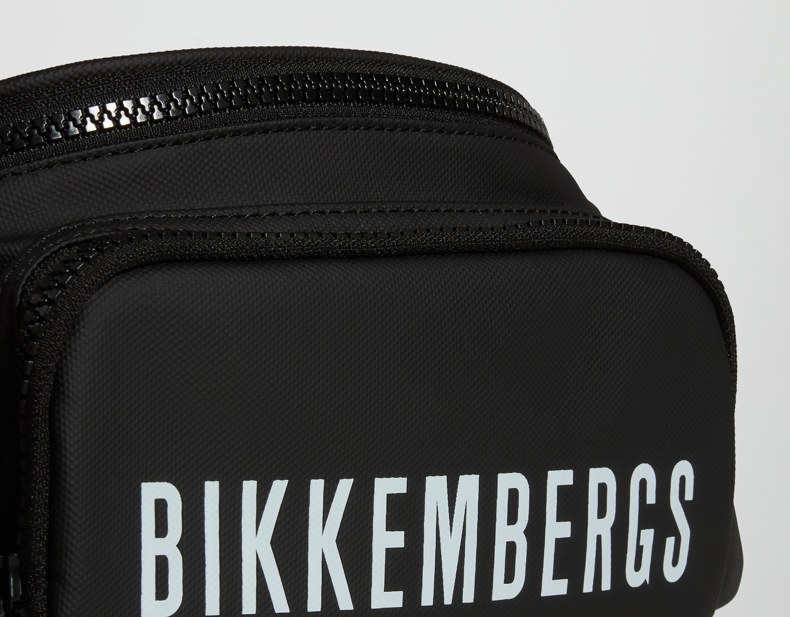 DIRK BIKKEMBERGS ダークビッケンバーグ　DBキーホルダー Men's accessories Sale: wallets, scarves, hats | Bikkembergs
