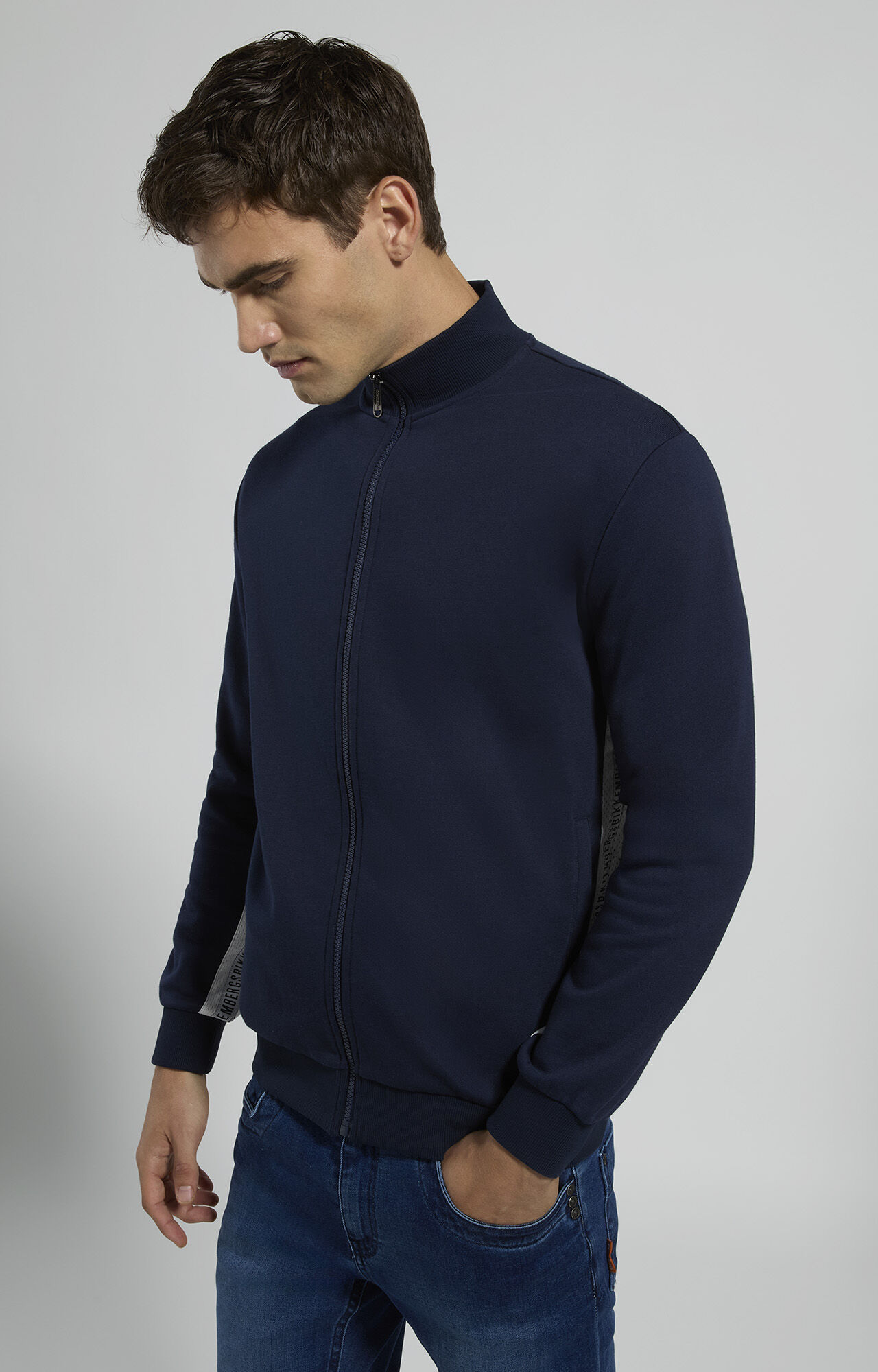 Men's sweaters: with hood, zip, crew neck | Bikkembergs