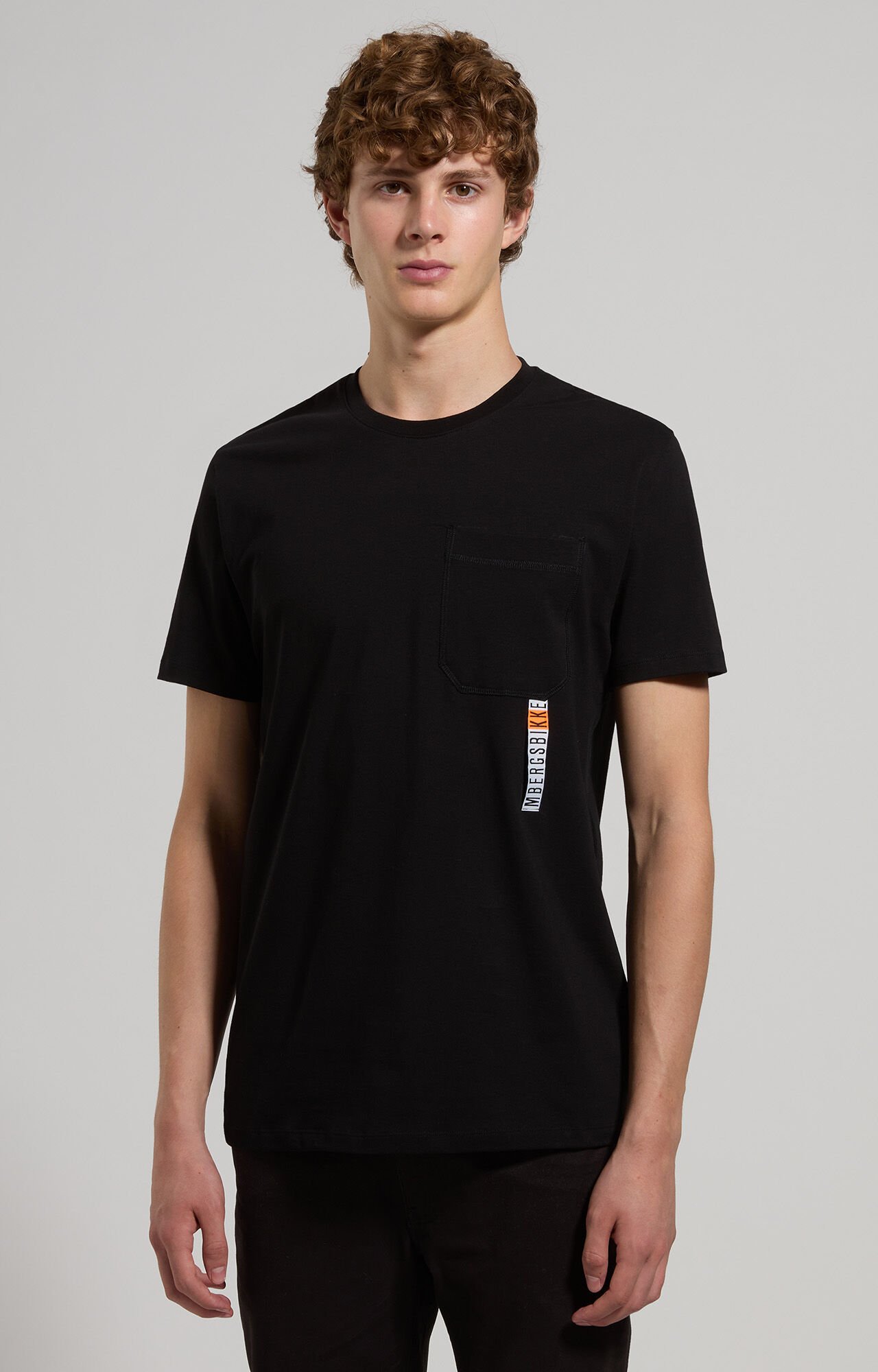 トップス 00s dirk bikkem bergs box shirt Dirk Bikkembergs Men's Tee Shirt Screen Print Soccer Logo Sport