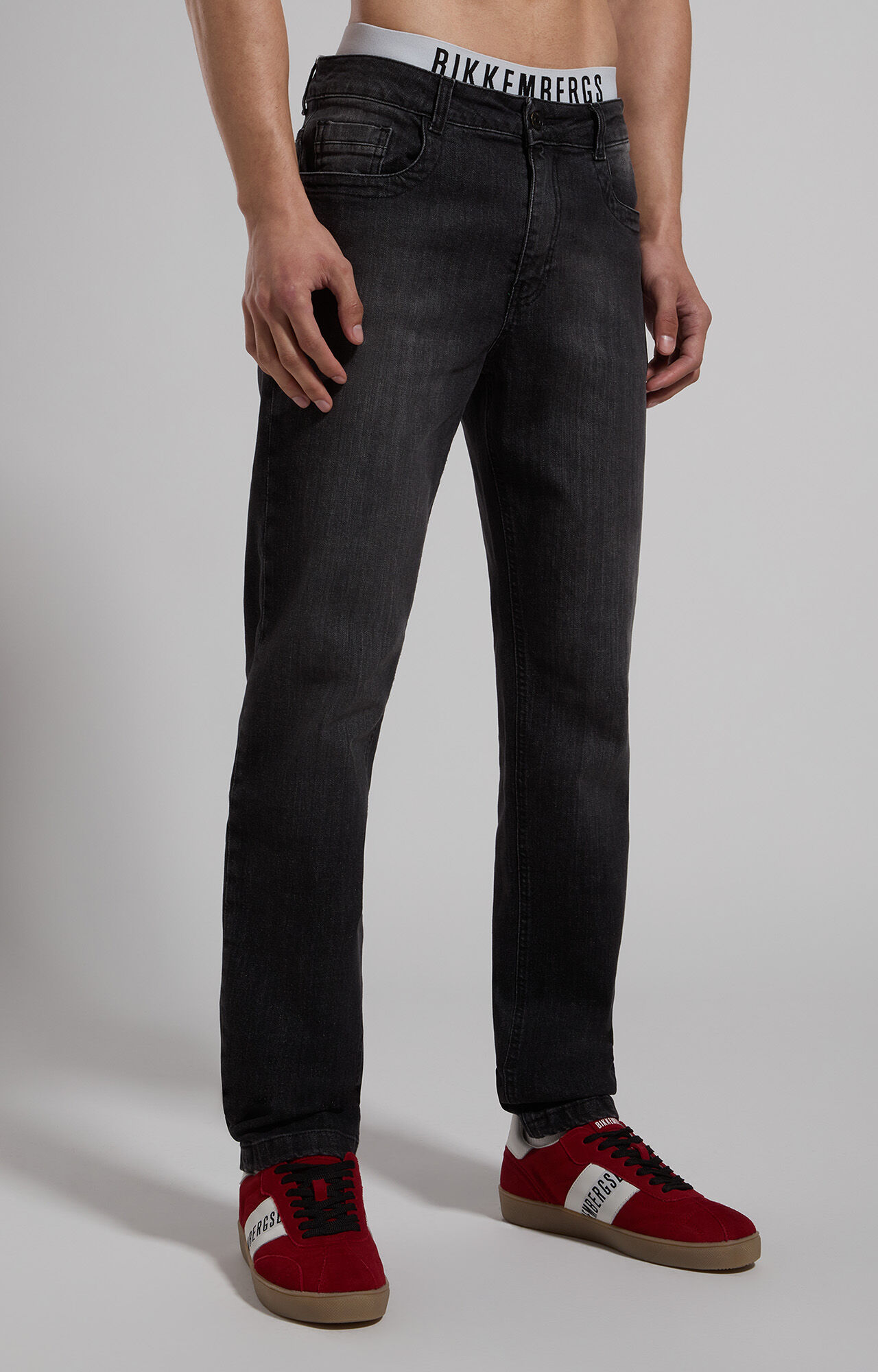 Men's Jeans slim fit, regular fit & denim shorts | Bikkembergs