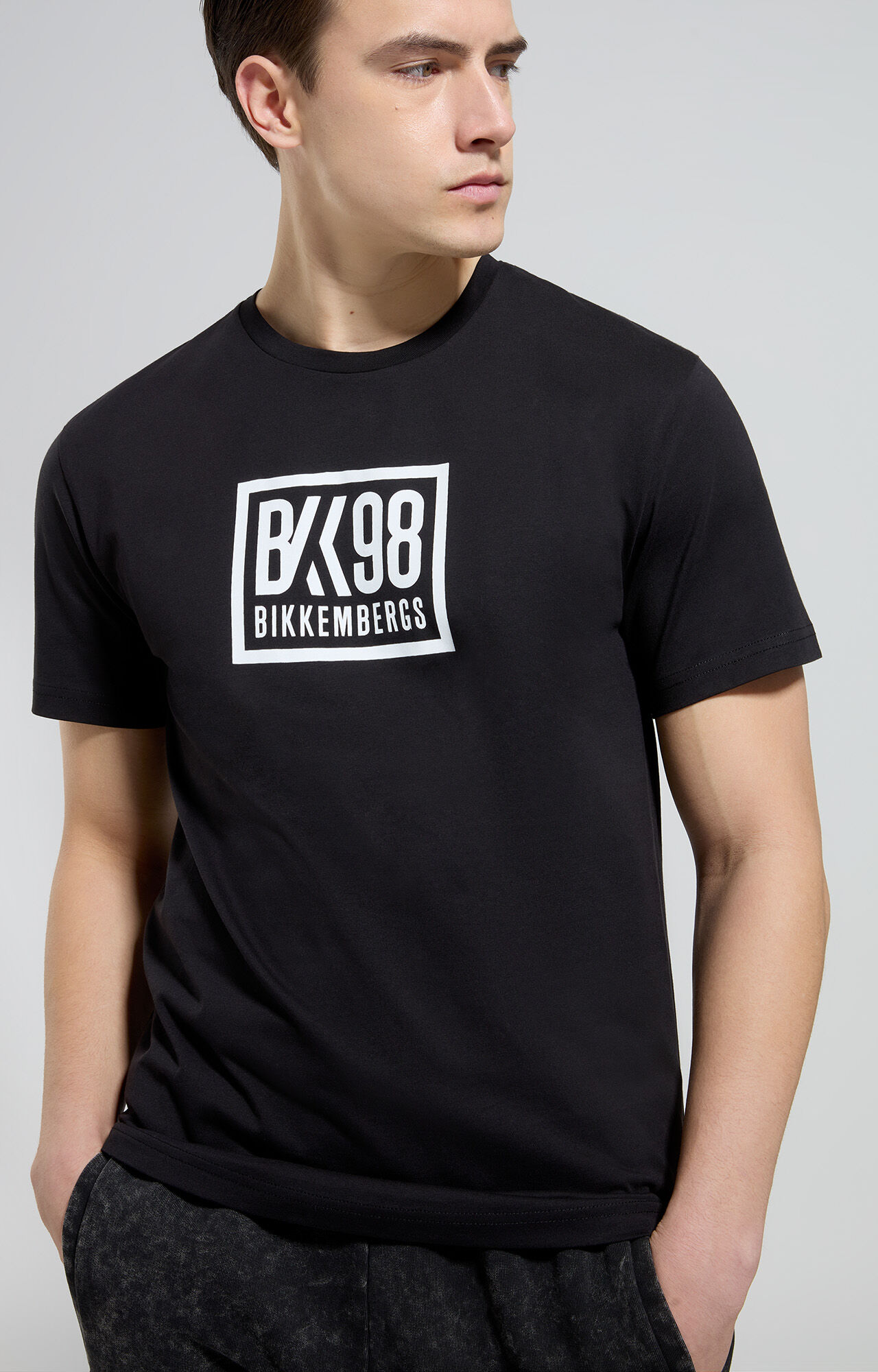 Abbigliamento uomo giacche pantaloni polo Bikkembergs