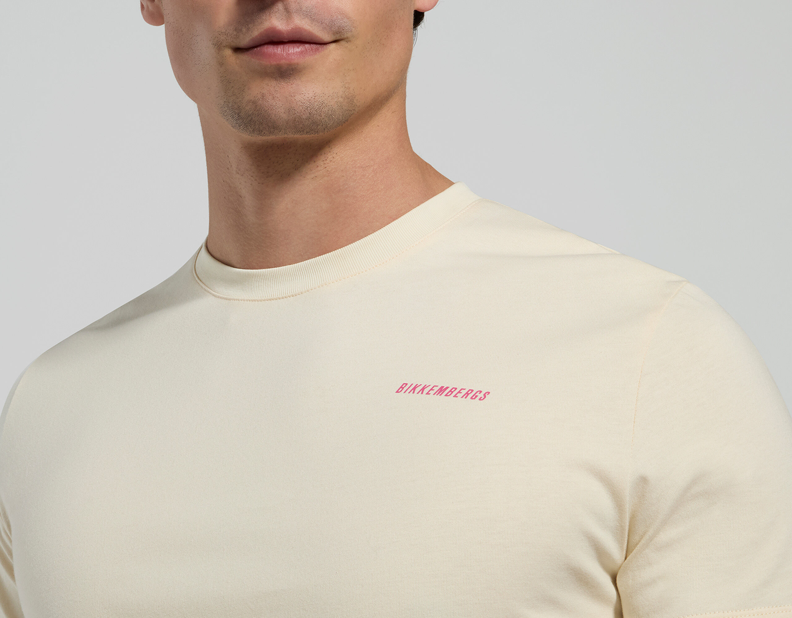 T-shirts for men, short and long sleeves | Bikkembergs