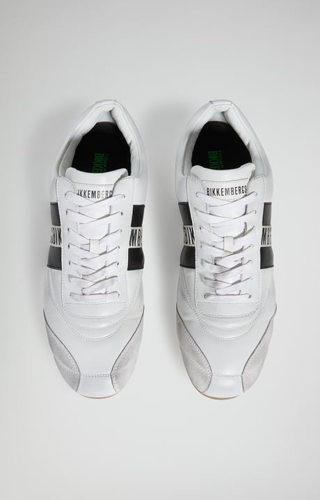 Men&rsquo;s Soccer sneakers with used finish, WHITE, hi-res-1