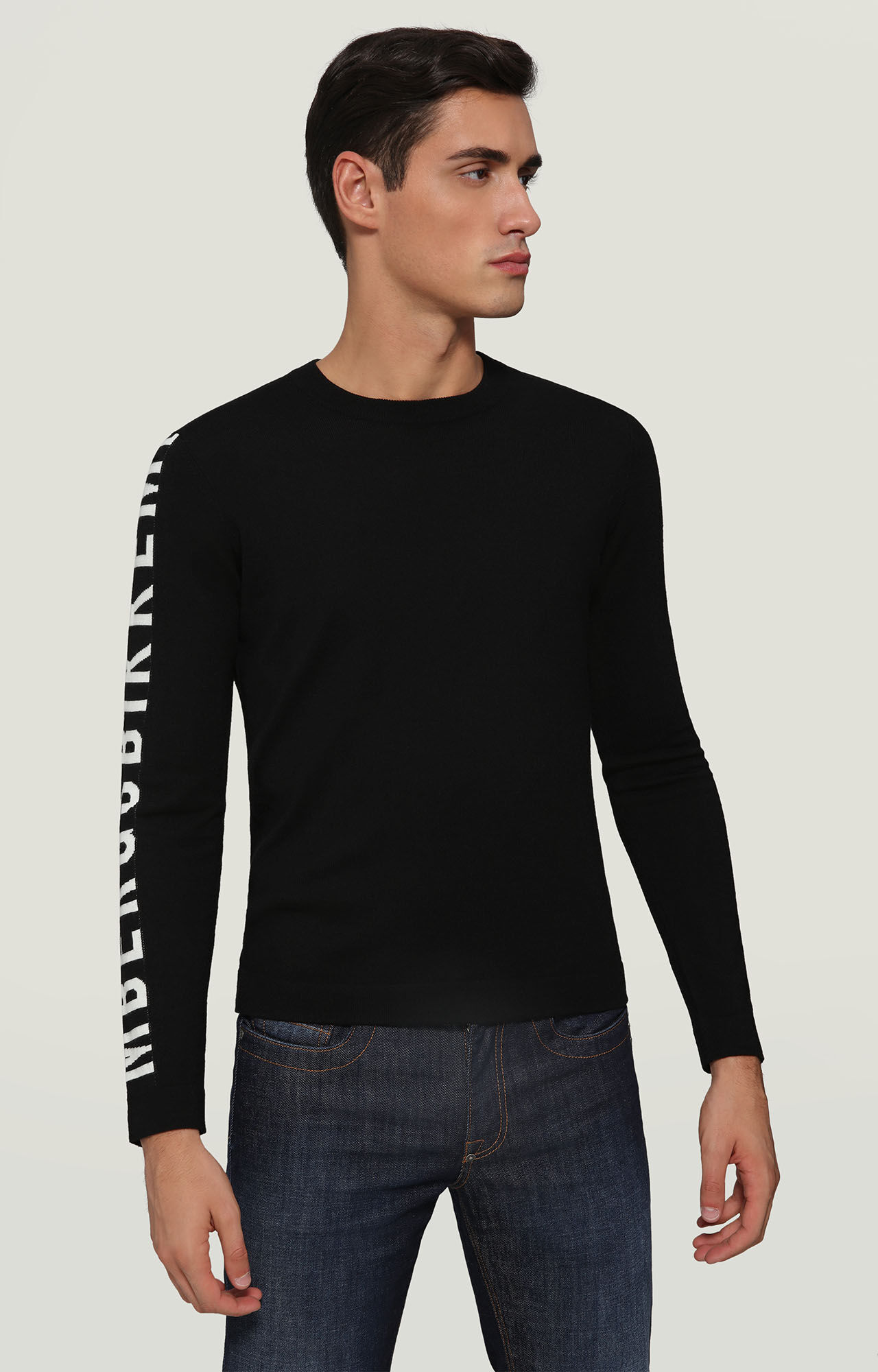 black round neck sweater