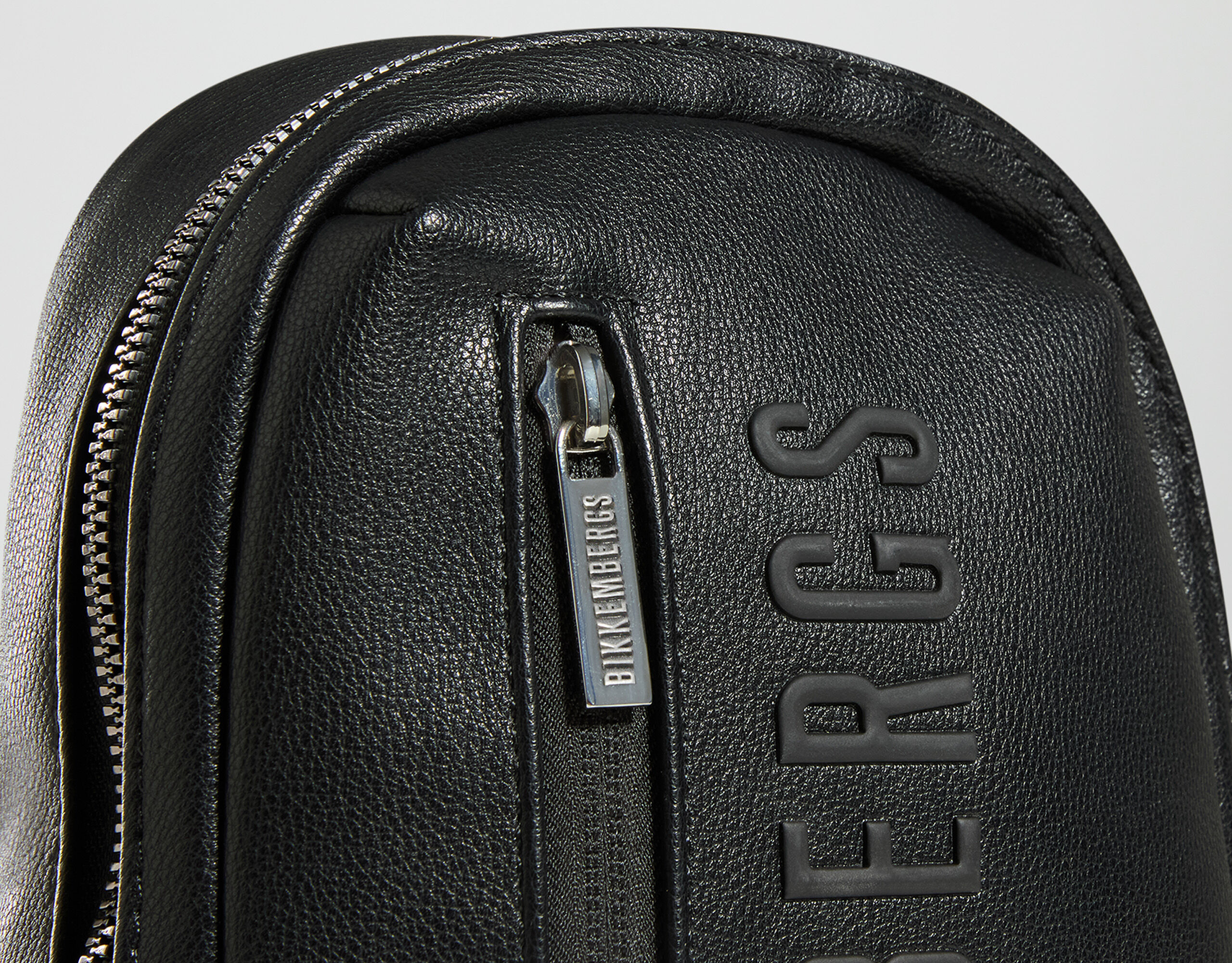 Men's accessories: hats, wallets, backpacks | Bikkembergs