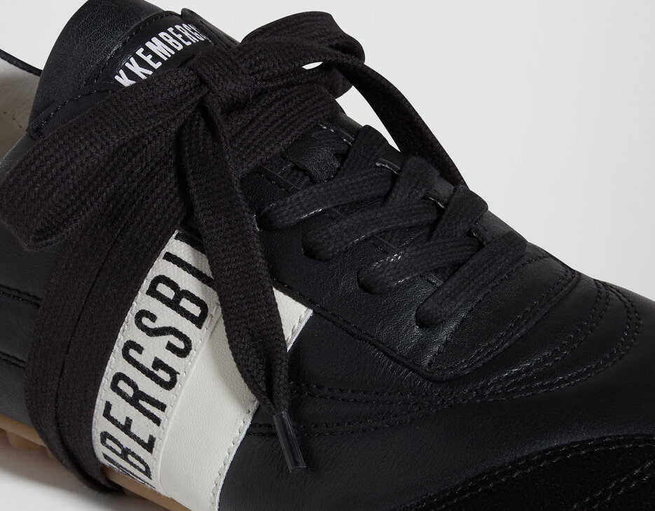 Women's Soccer W distressed leather sneakers, BLACK, hi-res-1