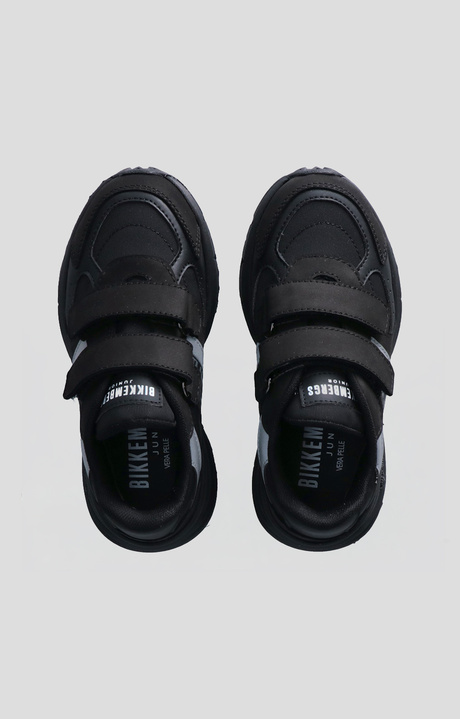 Low-top sneaker with front lacing and a sporty design, BLACK, hi-res-1