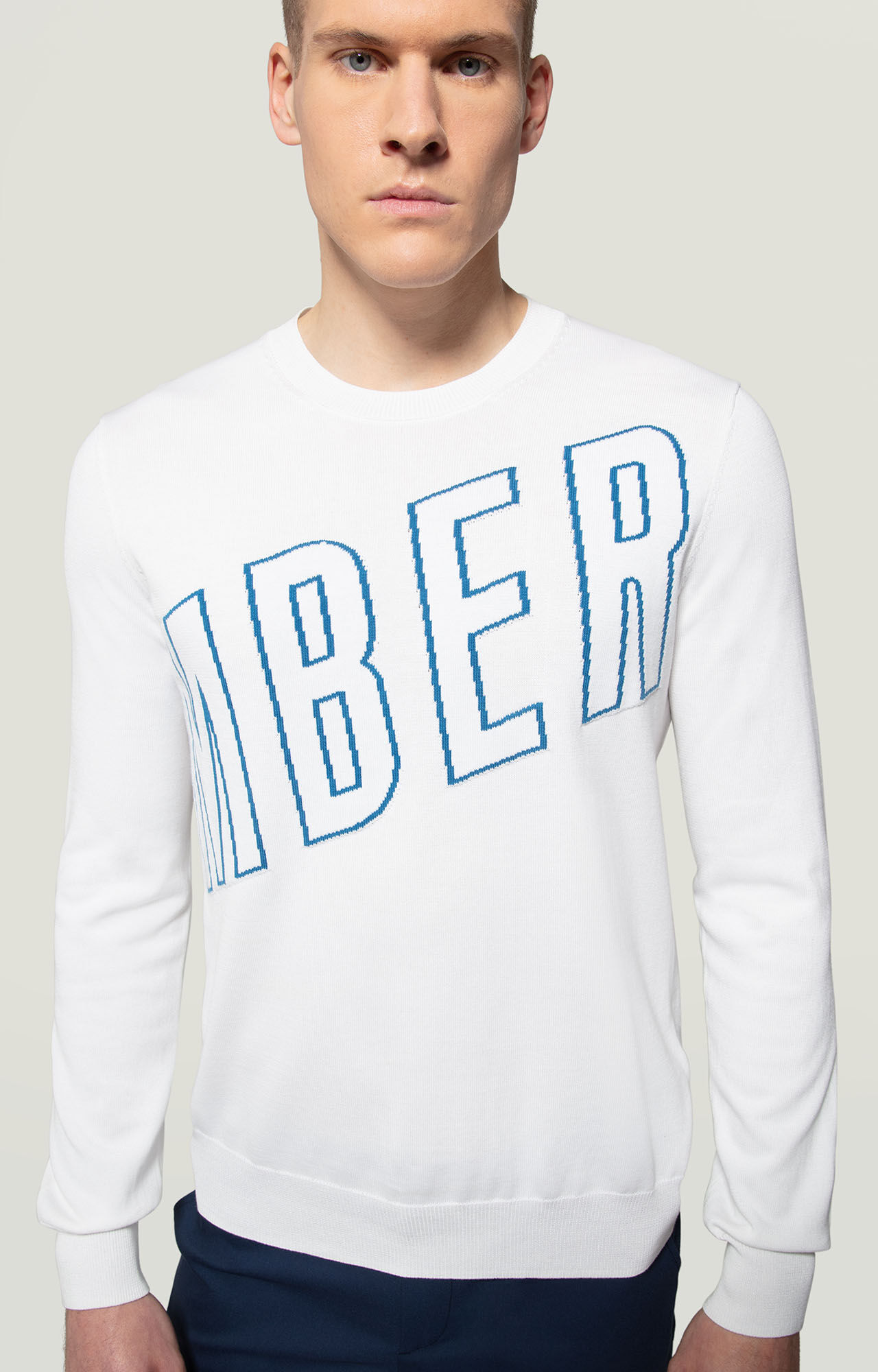 Men's knitwear with outline logo 